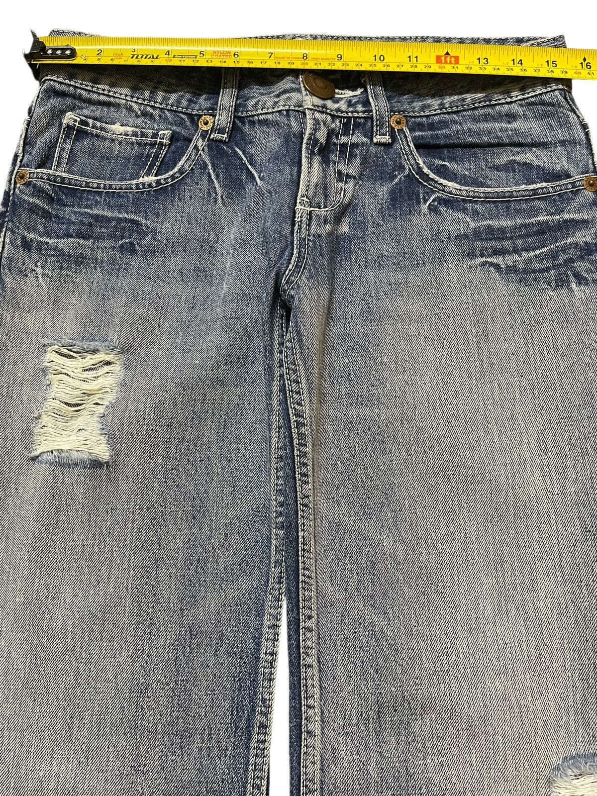 Japanese Brand Vintage Japanese Brand Blue Wash Distress Style Loose Jeans Size US 30 / EU 46 - 10 Thumbnail