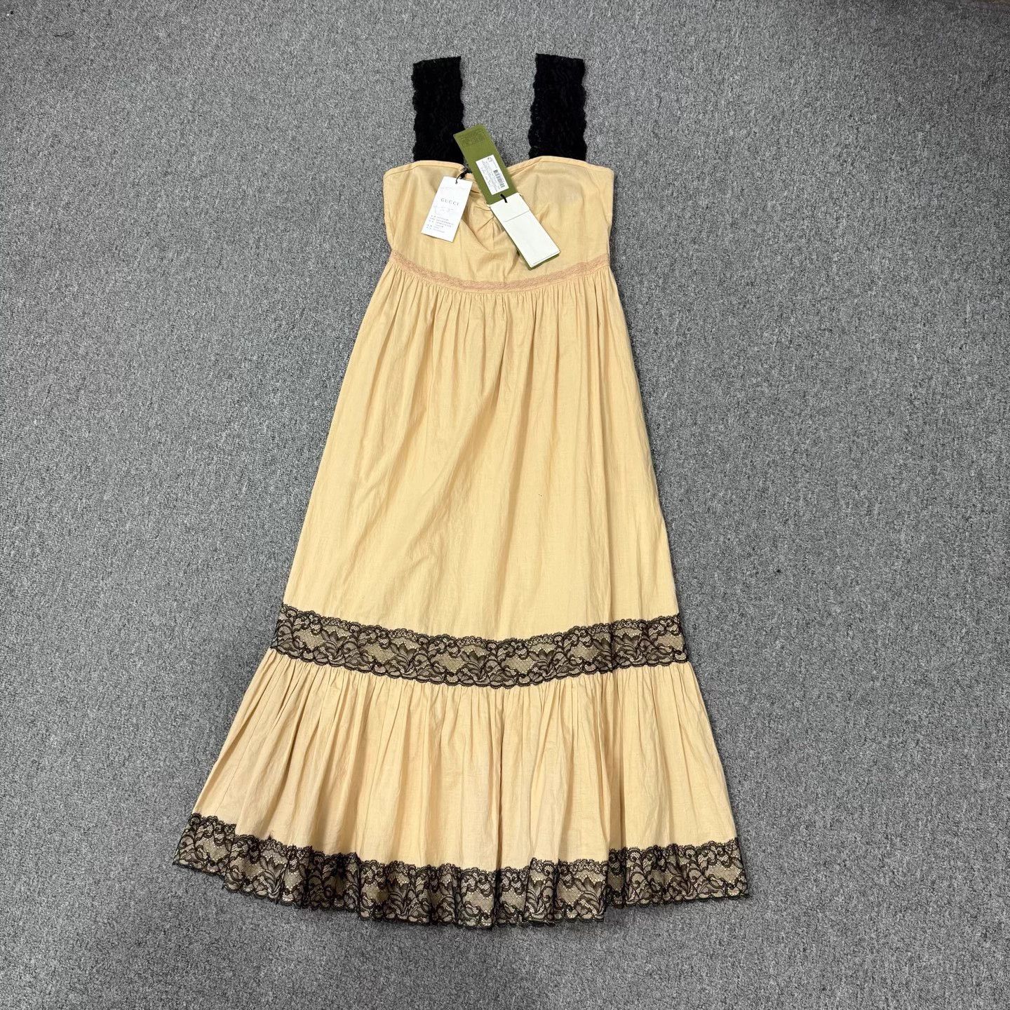 Gucci Gucci NWT Sleeveless Lace Panel Cami Dress 36 Size XS / US 0-2 / IT 36-38 - 1 Thumbnail
