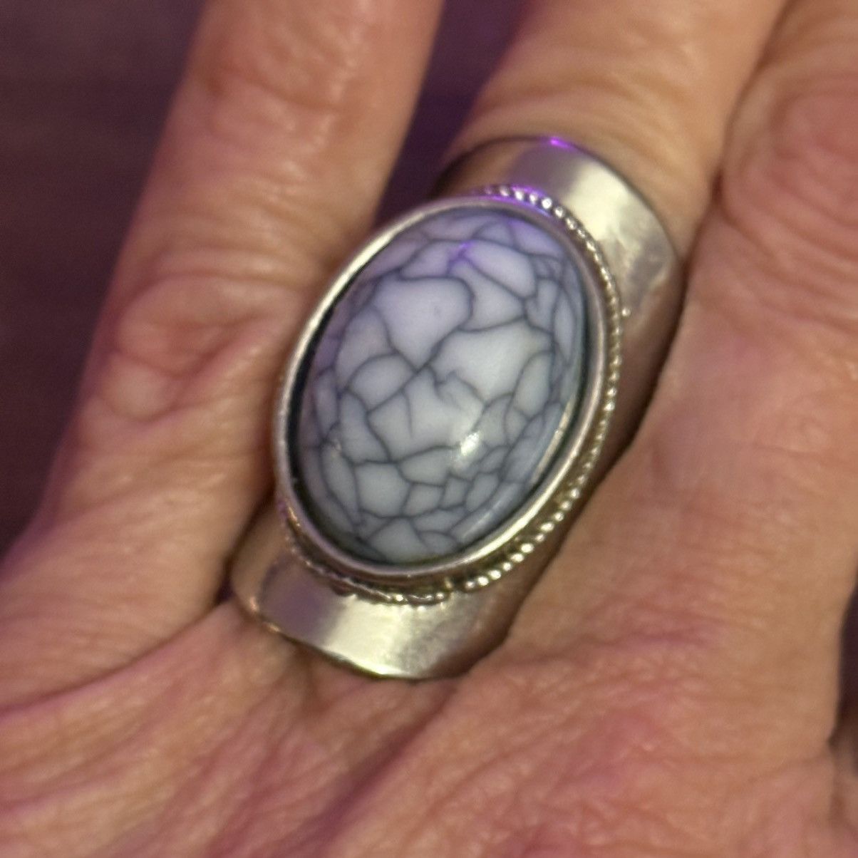 Vintage Vintage silver tone white marbled stone statement ring Size ONE SIZE - 4 Thumbnail
