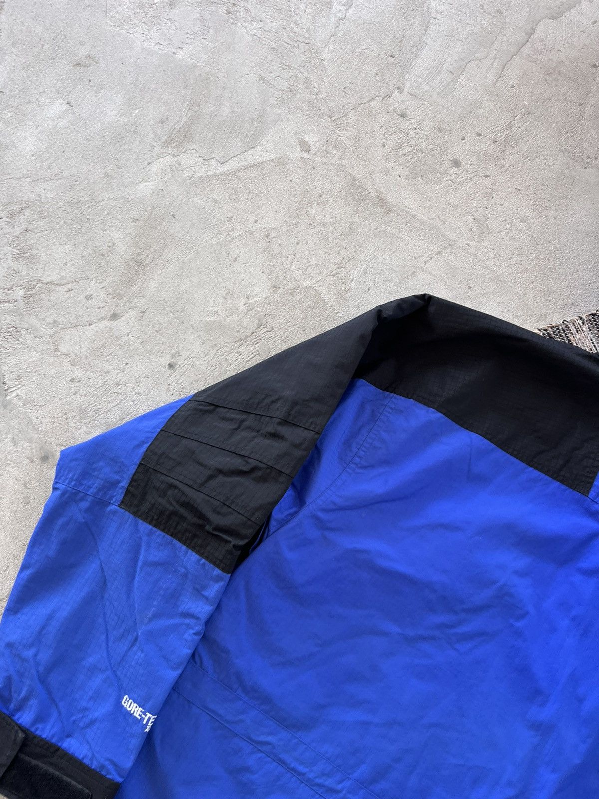 The North Face Vintage The North Face GoreTex Jacket Blue Black Outdoor Y2K Size US XXL / EU 58 / 5 - 13 Thumbnail