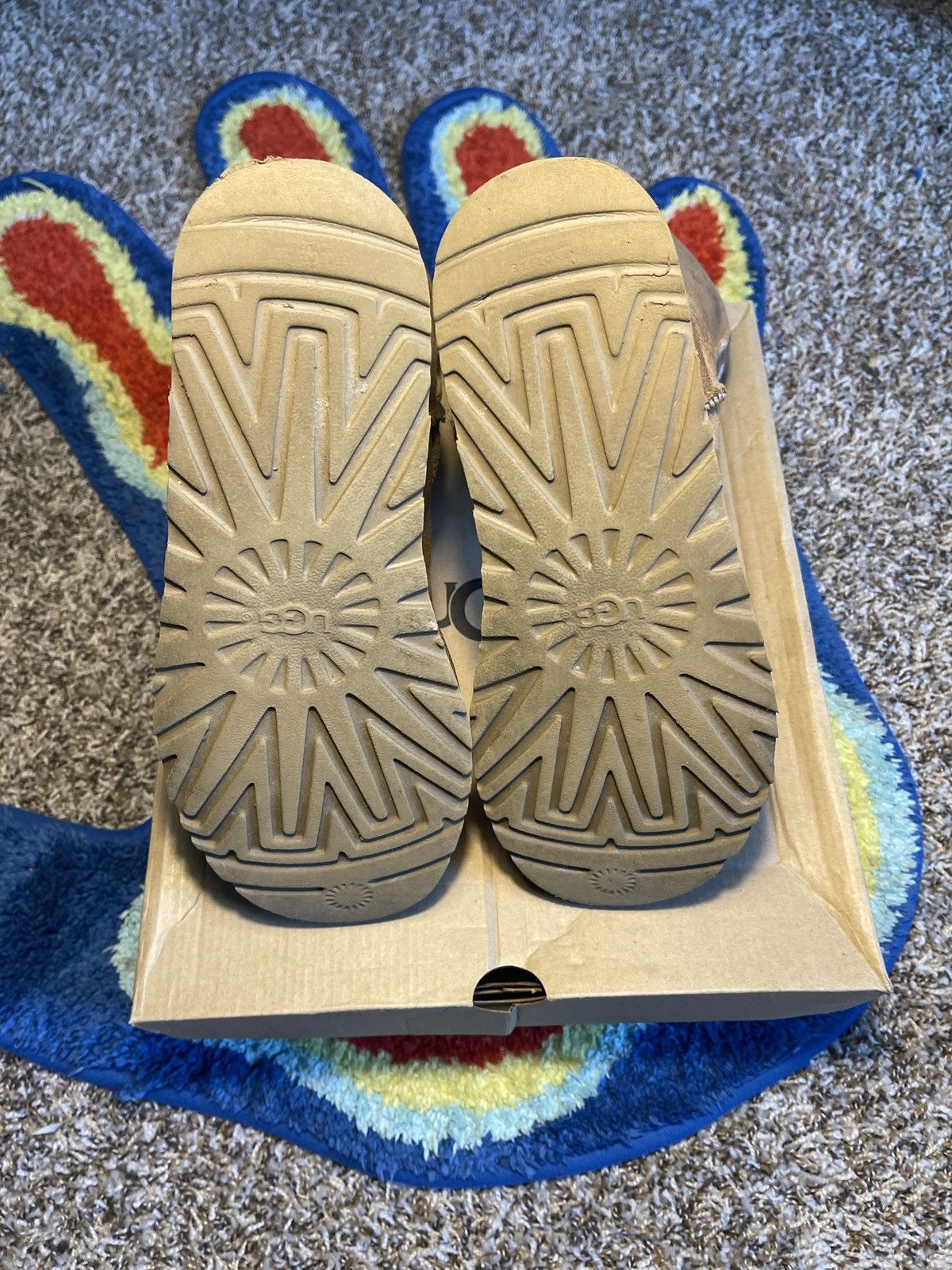 Ugg Classic Short Ugg Boots Size US 9 / IT 39 - 6 Thumbnail