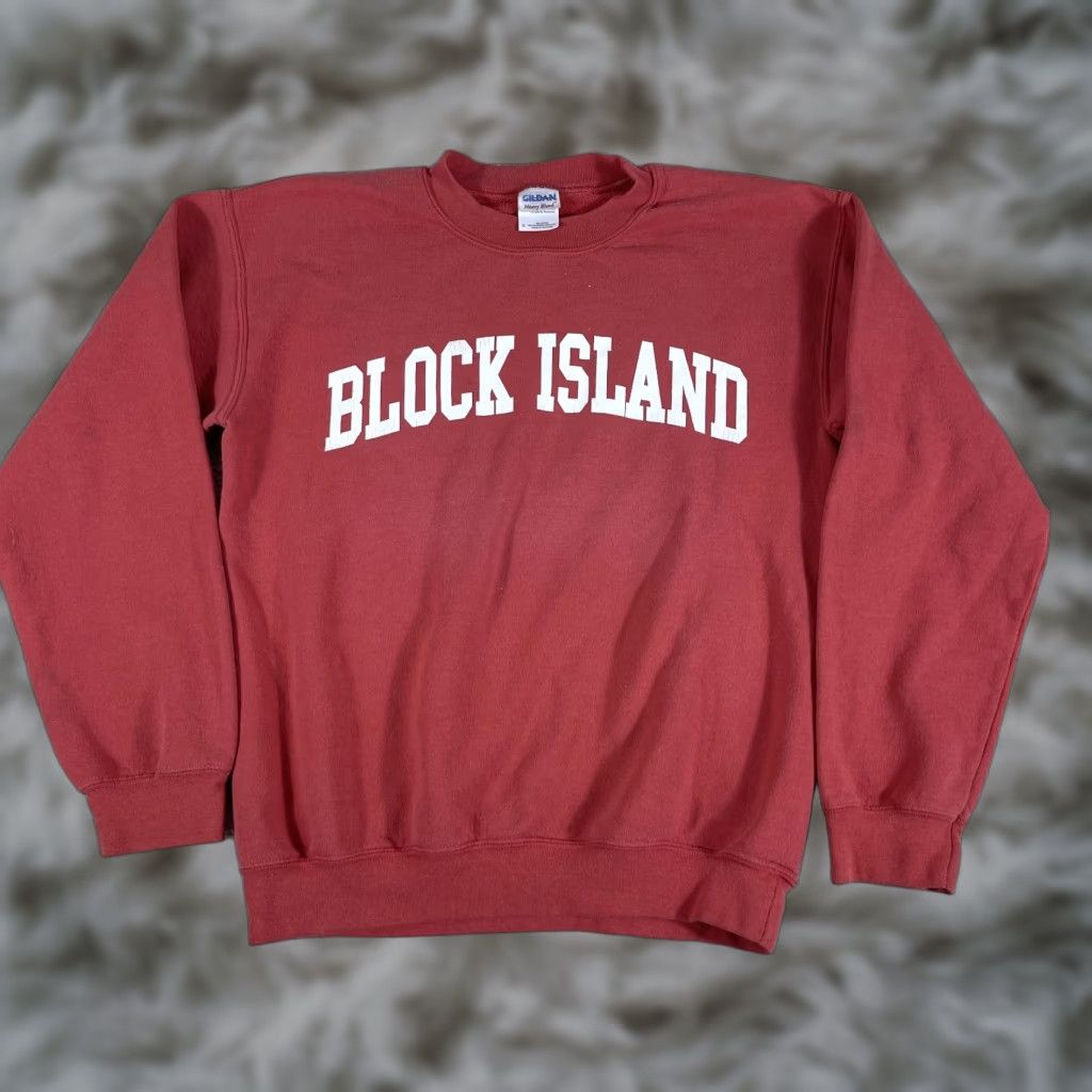 Gildan VINTAGE Gildan Block Island Crewneck Sweatshirt Sweatshirt Adults Small Pink Beach Y2K New England Mens Size US S / EU 44-46 / 1 - 1 Thumbnail