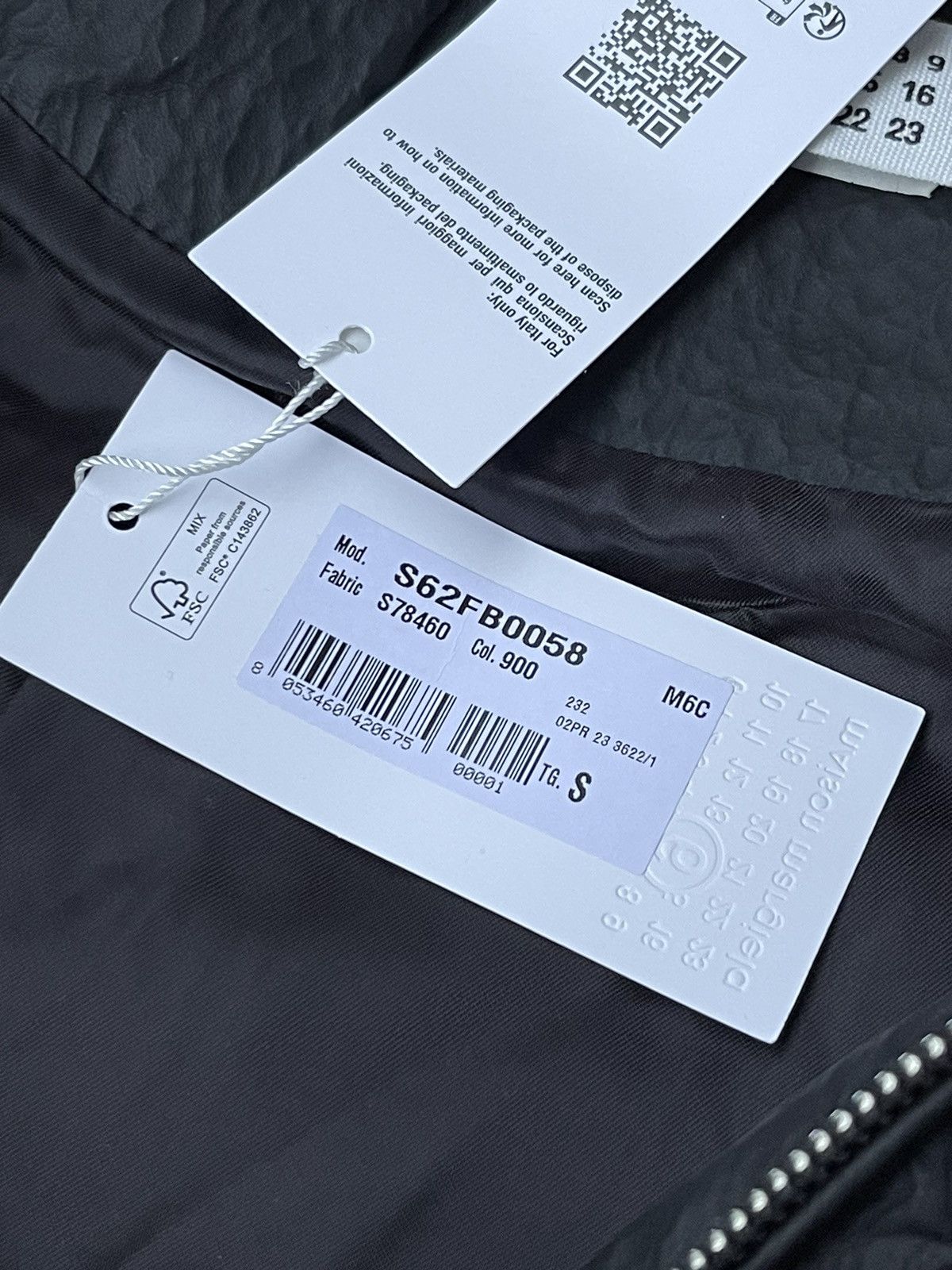 Maison Margiela !DS! AW23 Maison Margiela Chenpeng Black Puffer Gilet Vest Size US M / EU 48-50 / 2 - 24 Thumbnail