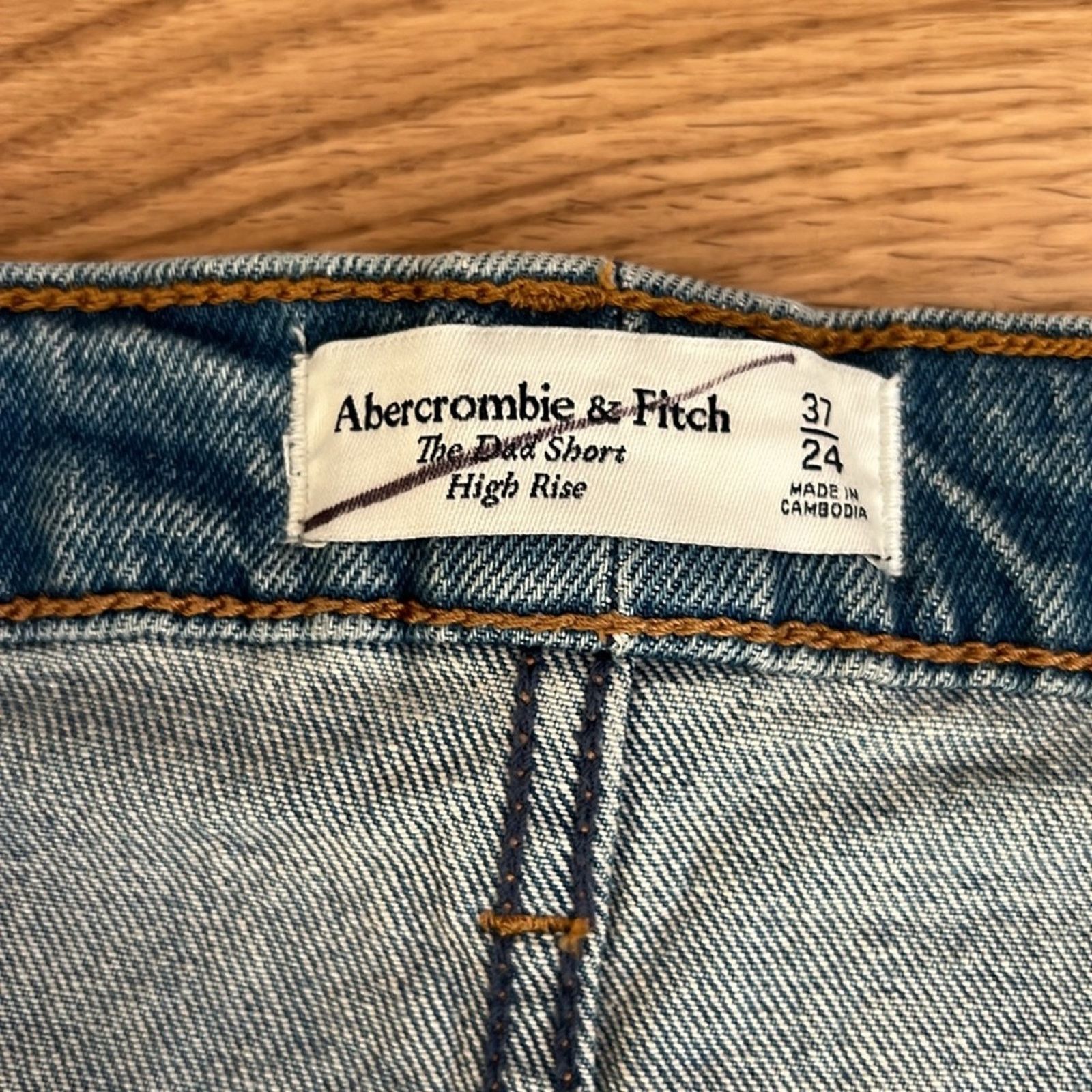 Abercrombie & Fitch Abercrombie & Fitch The Dad Shorts High Rise 5” Jean Shorts Size 37" - 7 Thumbnail