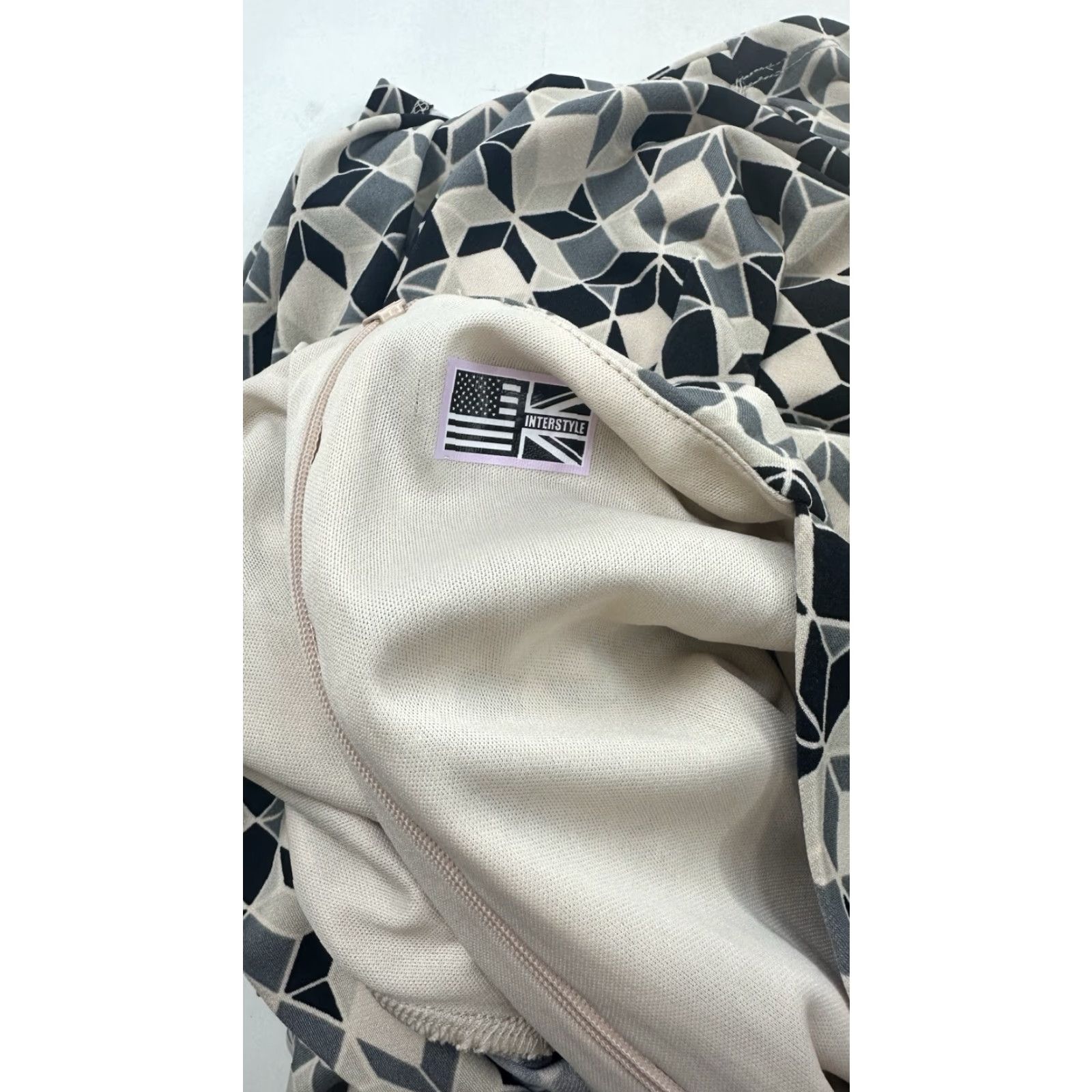 Vintage Interstyle Dress Womens Medium Black Geometric Print V-Neck Shift Dress Size M / US 6-8 / IT 42-44 - 3 Thumbnail