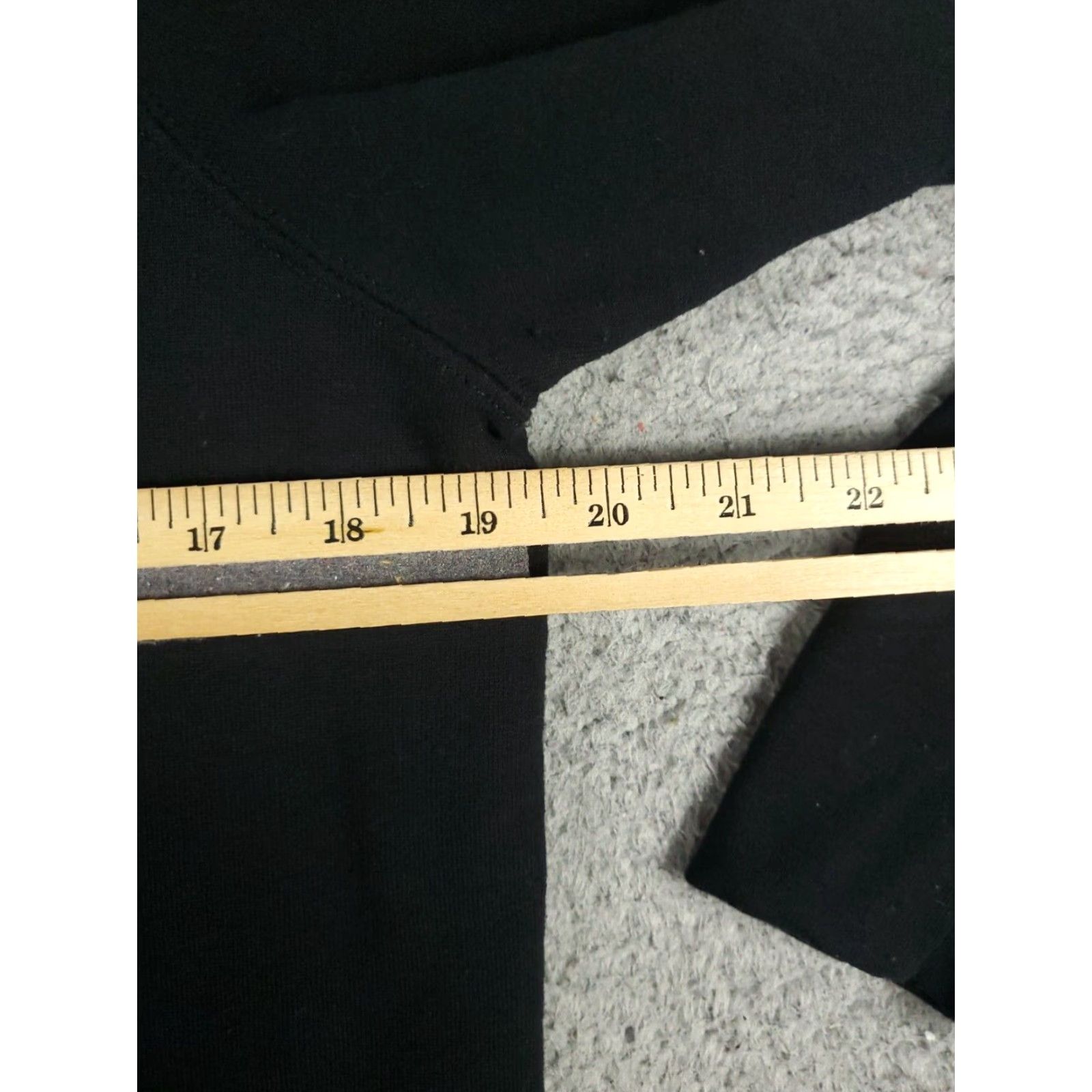 Champion VINTAGE Champion Hoodie Pullover Mens S Black Casual Knit Logo Spring Fall Winter Outdoor Sports Size US S / EU 44-46 / 1 - 7 Thumbnail