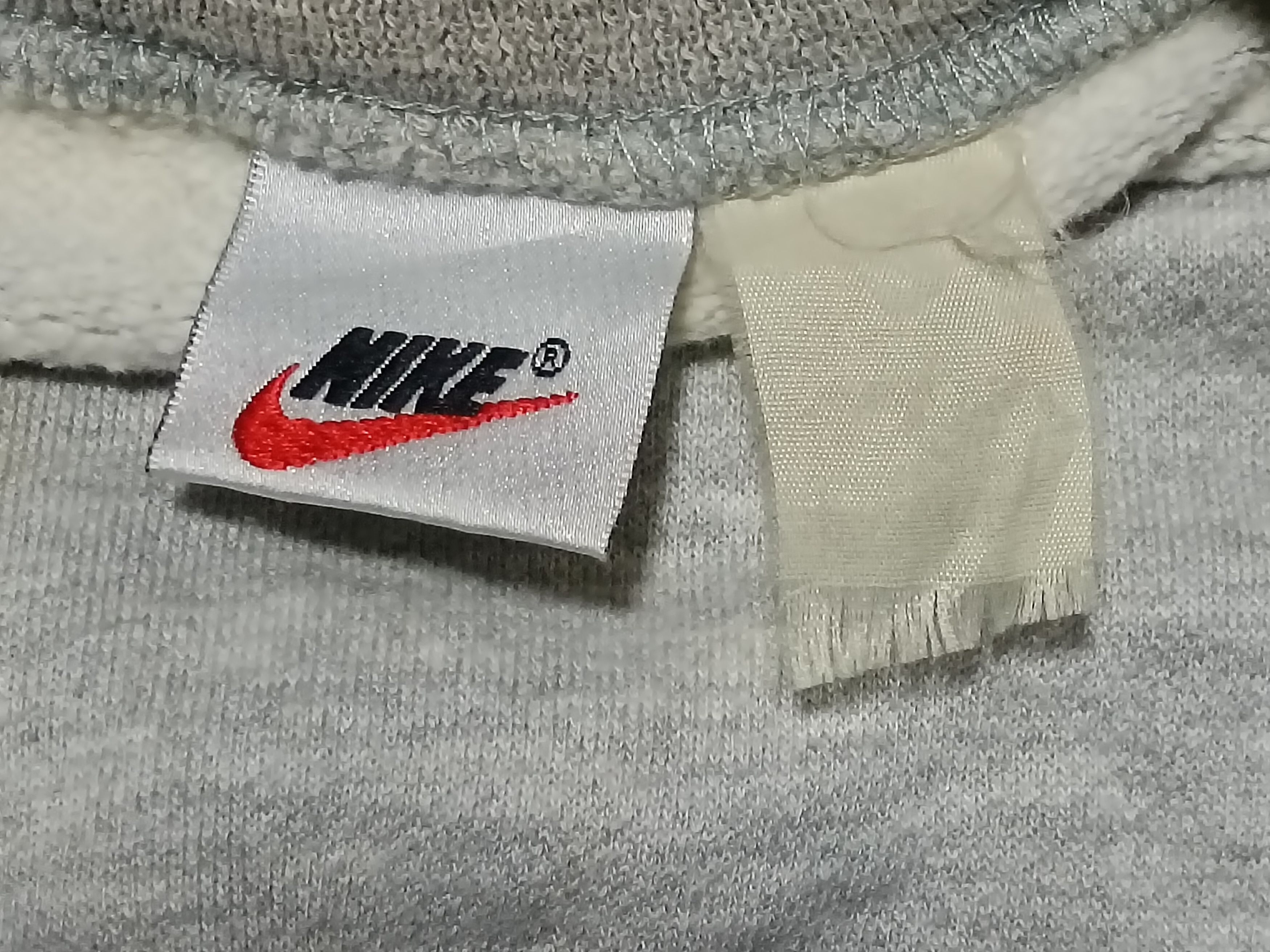 Nike VINTAGE 90S NIKE V-NECK SWEATSHIRT Size US L / EU 52-54 / 3 - 3 Thumbnail