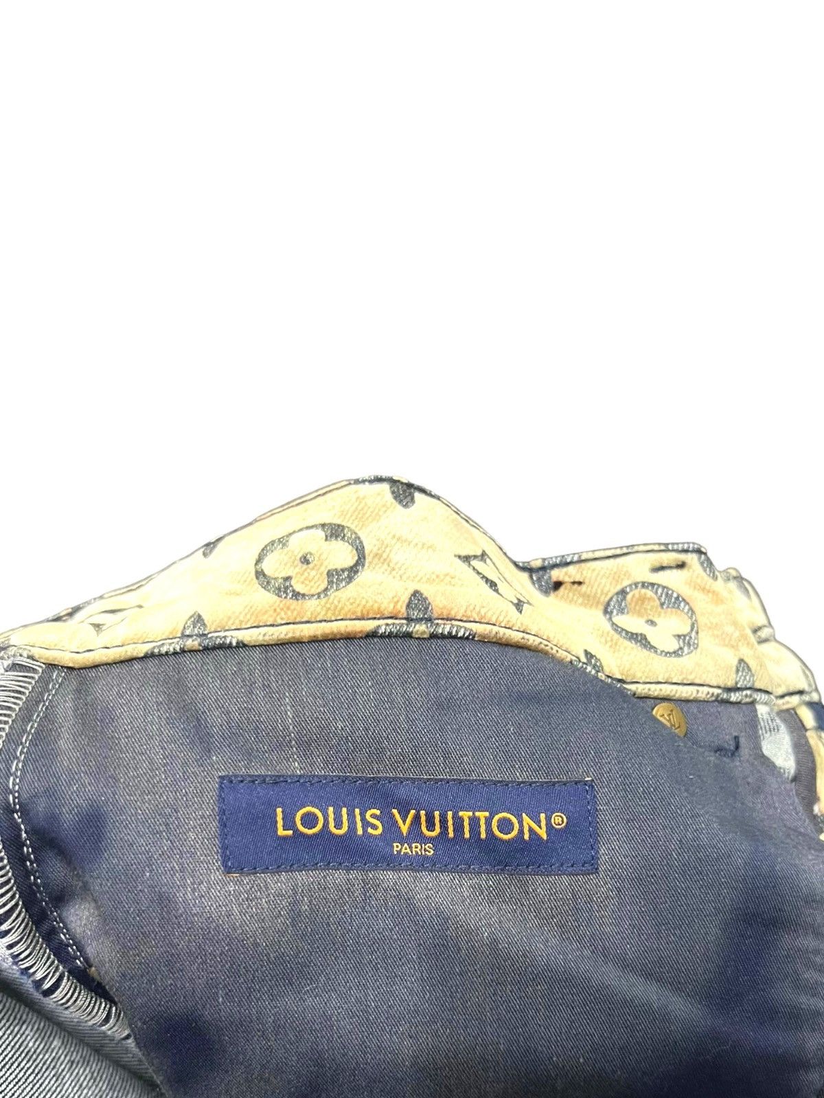 Louis Vuitton Louis Vuitton 34 Bleached Monogram Denim Jeans Size US 34 / EU 50 - 8 Thumbnail