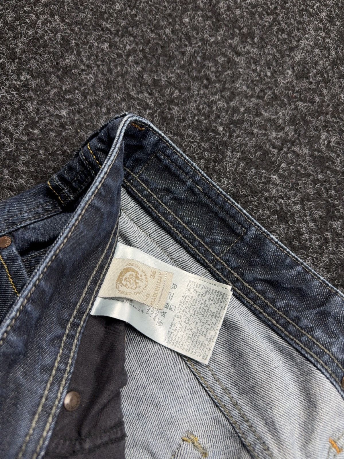 Diesel Luxury 00s Diesel Larkee Regular Straight Denim Retro Jeans Size US 36 / EU 52 - 9 Thumbnail