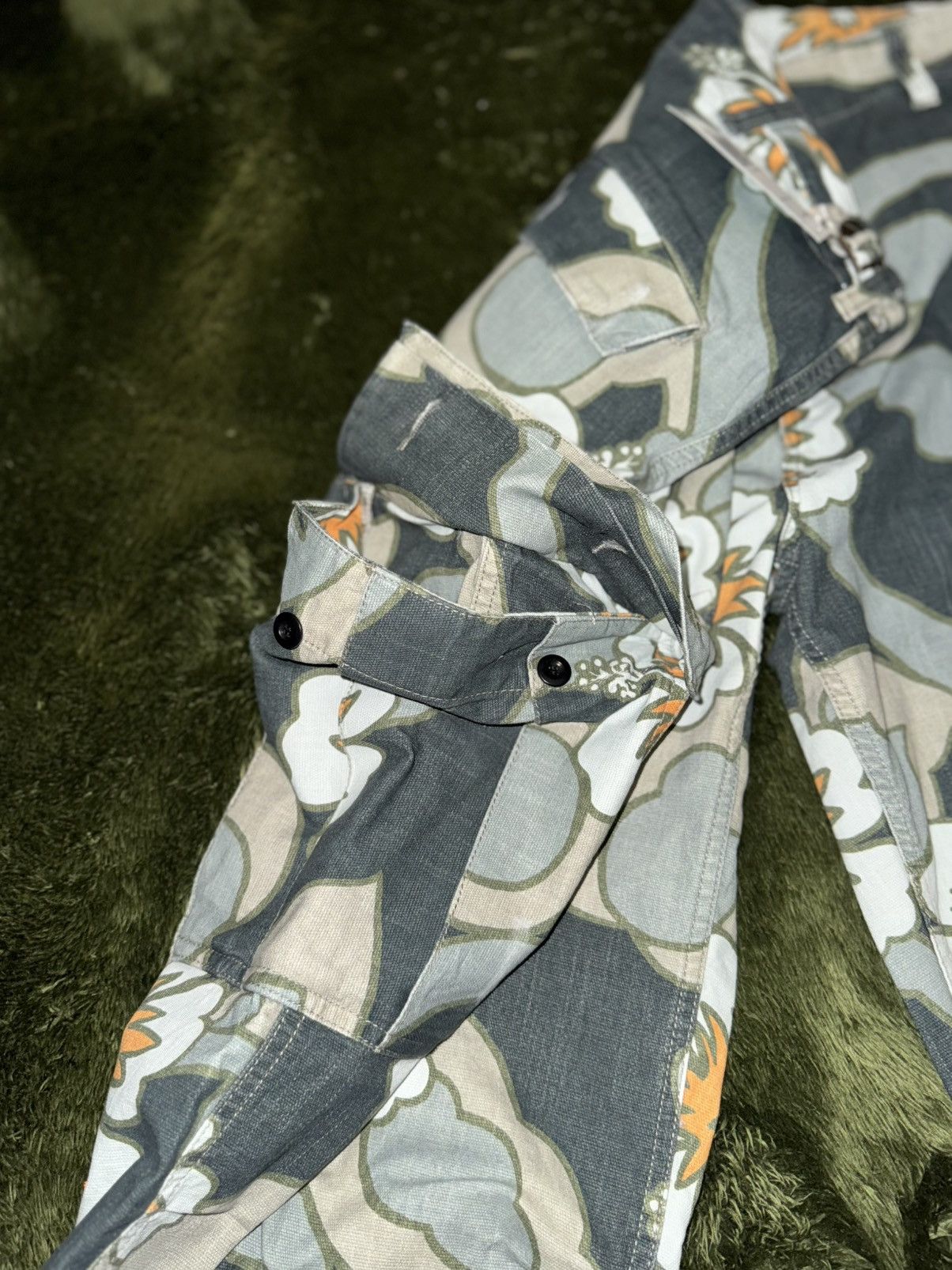 ERL [L] ERL light canvas hibiscus printing cargo pants Size US 36 / EU 52 - 6 Thumbnail