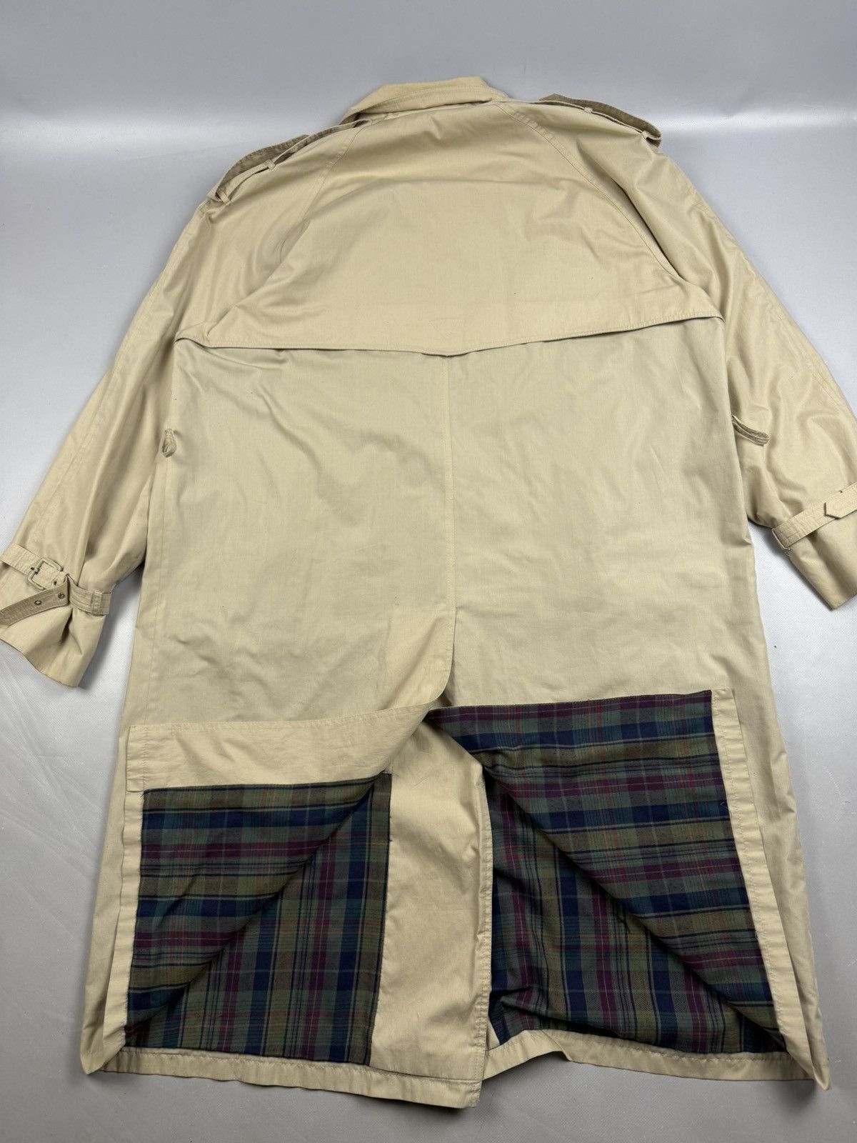 Yves Saint Laurent Yves saint lauren trench coat beige luxury vintage size XL Size US XL / EU 56 / 4 - 7 Thumbnail