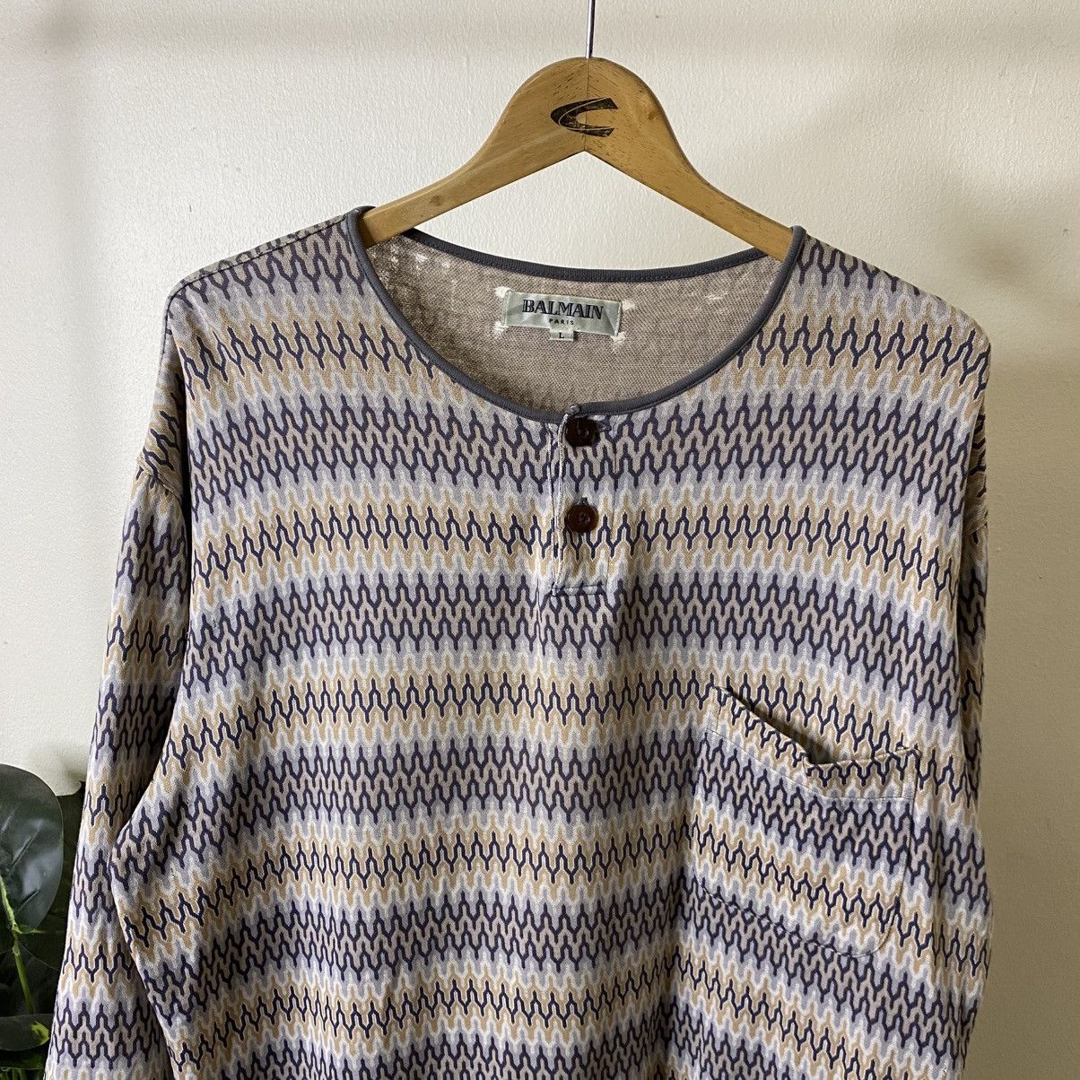Balmain Balmain Paris Single Pocket Nice Patterned LS T Shirt Size US XL / EU 56 / 4 - 2 Thumbnail