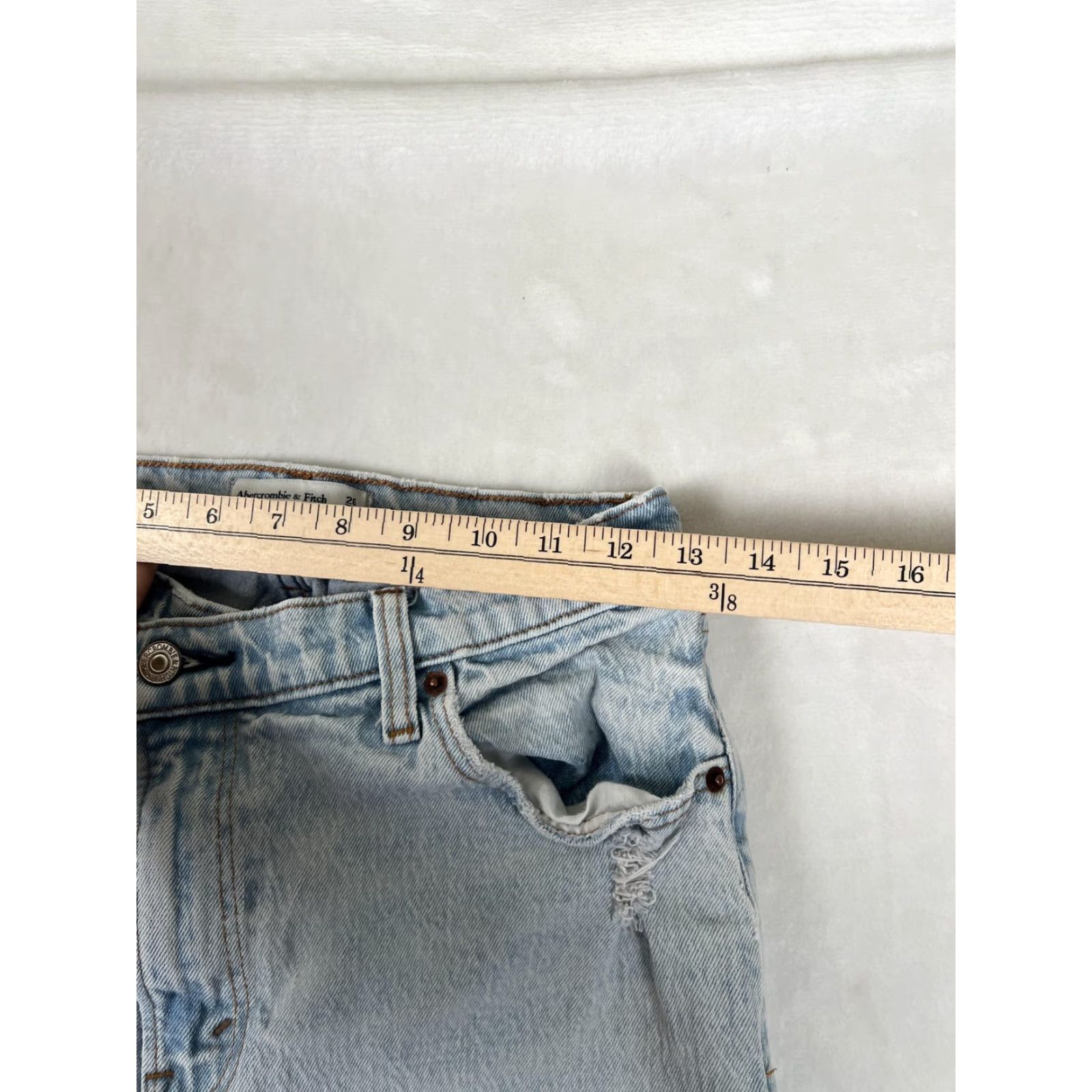 Abercrombie & Fitch Abercrombie & Fitch Jeans Womens 26 Light Blue High Rise Relaxed 90s Denim Size 26" / US 2 / IT 38 - 7 Thumbnail