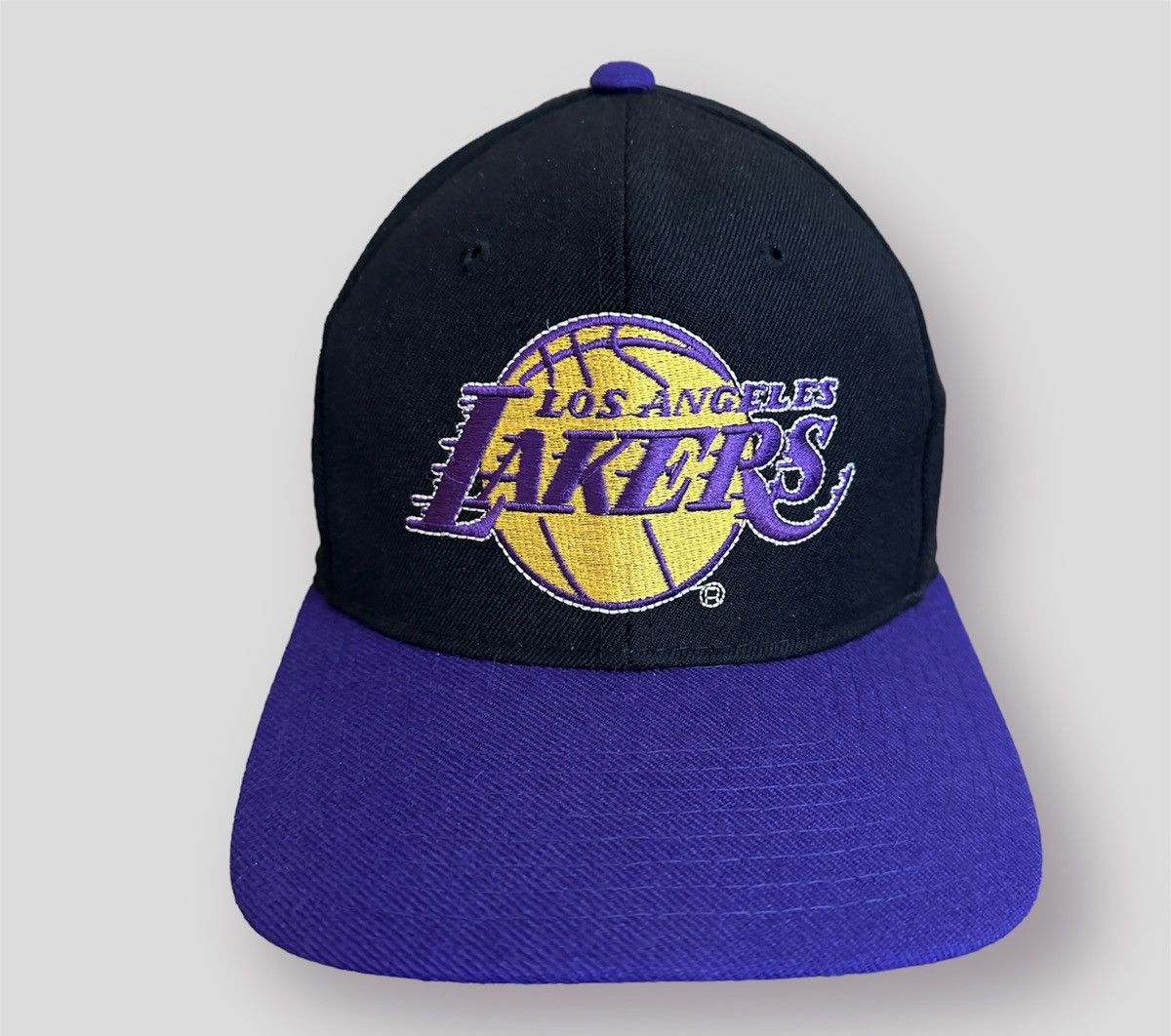 image of Los Angeles La Lakers Vintag 90's Starter Cap One Size in Black, Men's