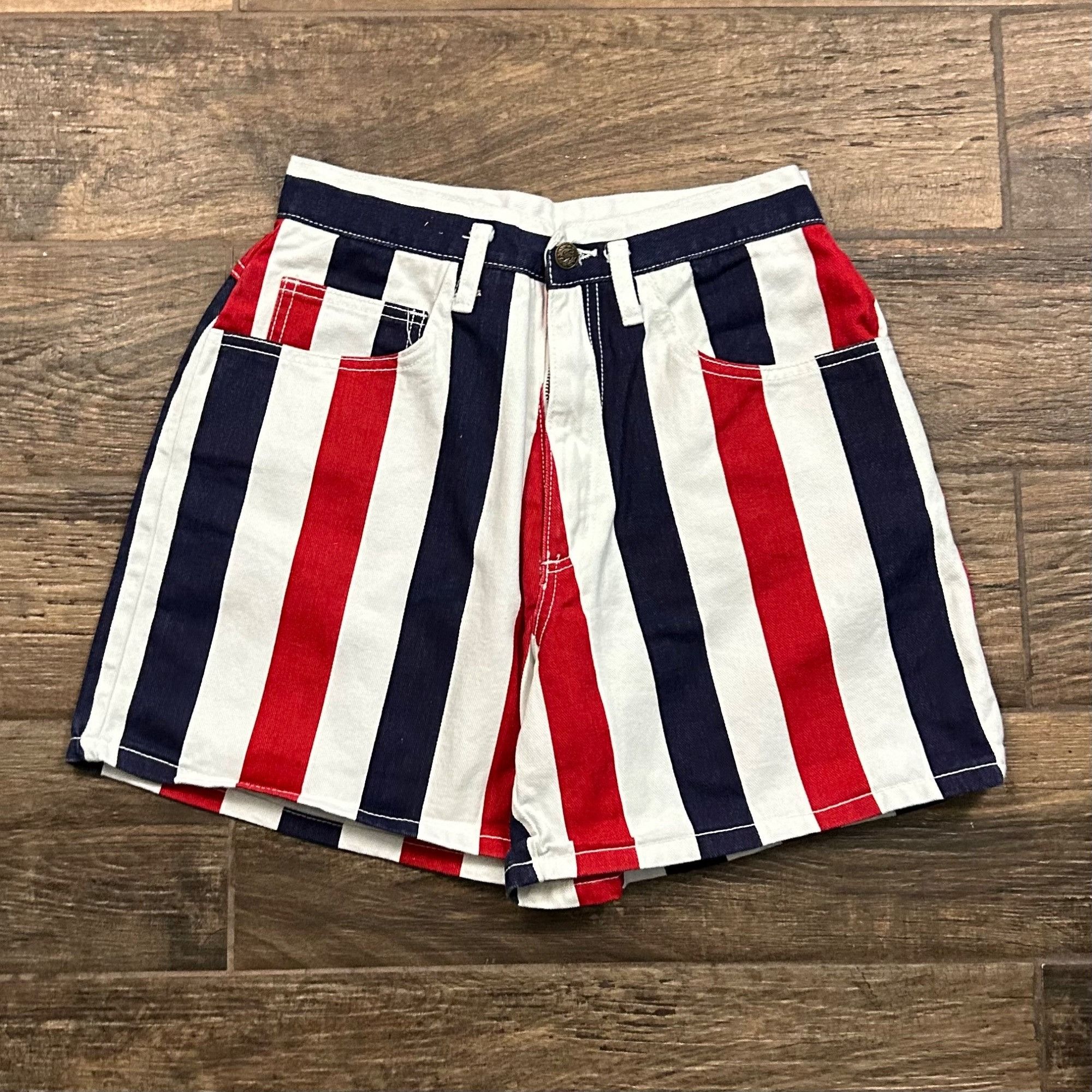 Vintage Vintage 80’s Patty stripe shorts Size 26" / US 2 / IT 38 - 1 Thumbnail