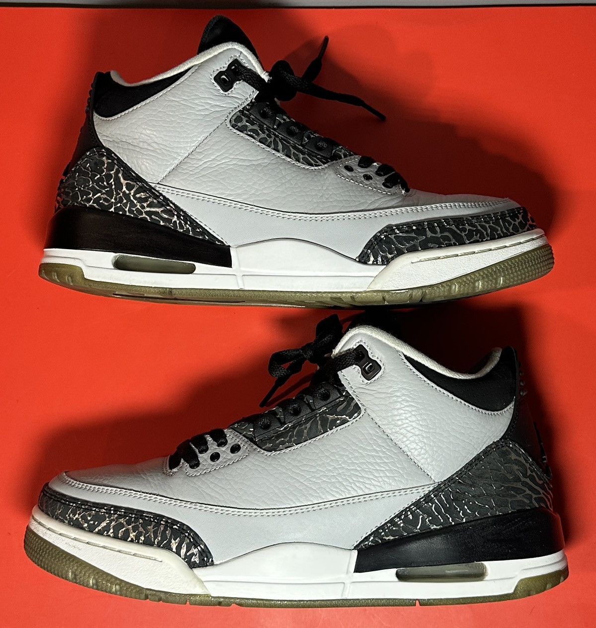 Jordan Brand Size 9 - Air Jordan 3 Retro Wolf Grey Size US 9 / EU 42 - 2 Thumbnail