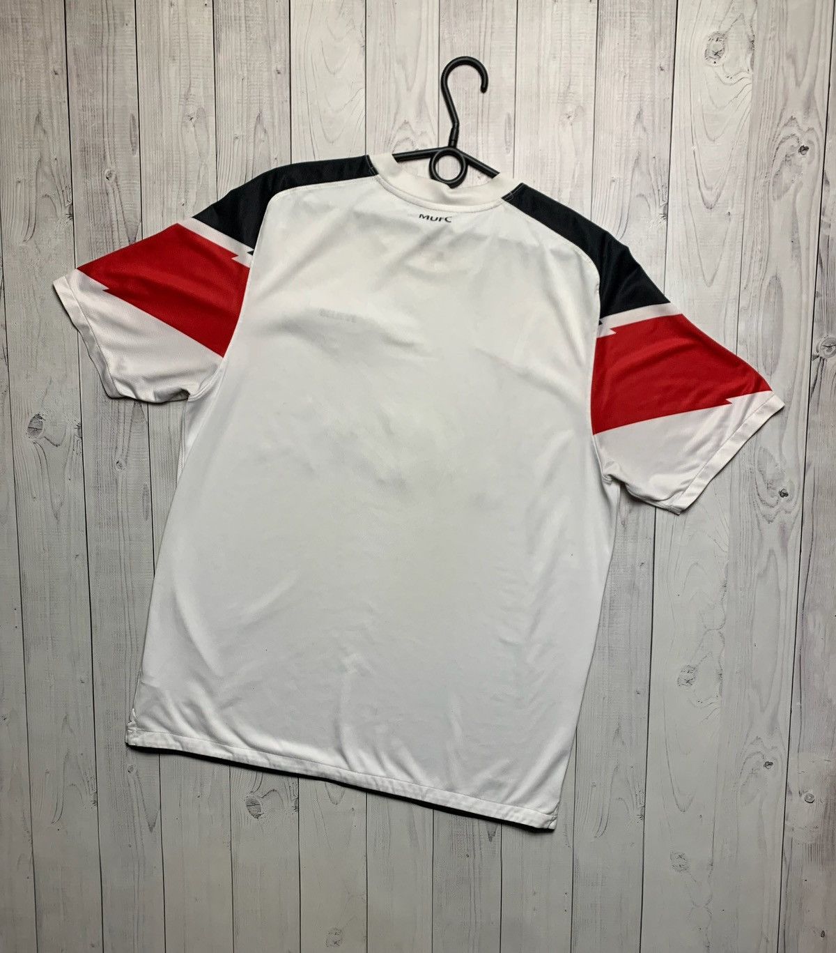 Nike × Vintage Vintage Nike Manchester United soccer jersey size L white Size US L / EU 52-54 / 3 - 9 Thumbnail