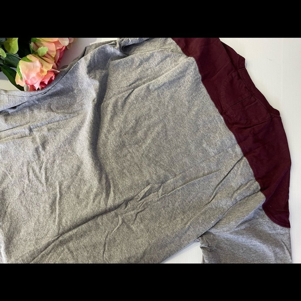 American Eagle Outfitters American Eagle Men’s Gray & Burgundy T-shirt Size L Size US L / EU 52-54 / 3 - 4 Thumbnail