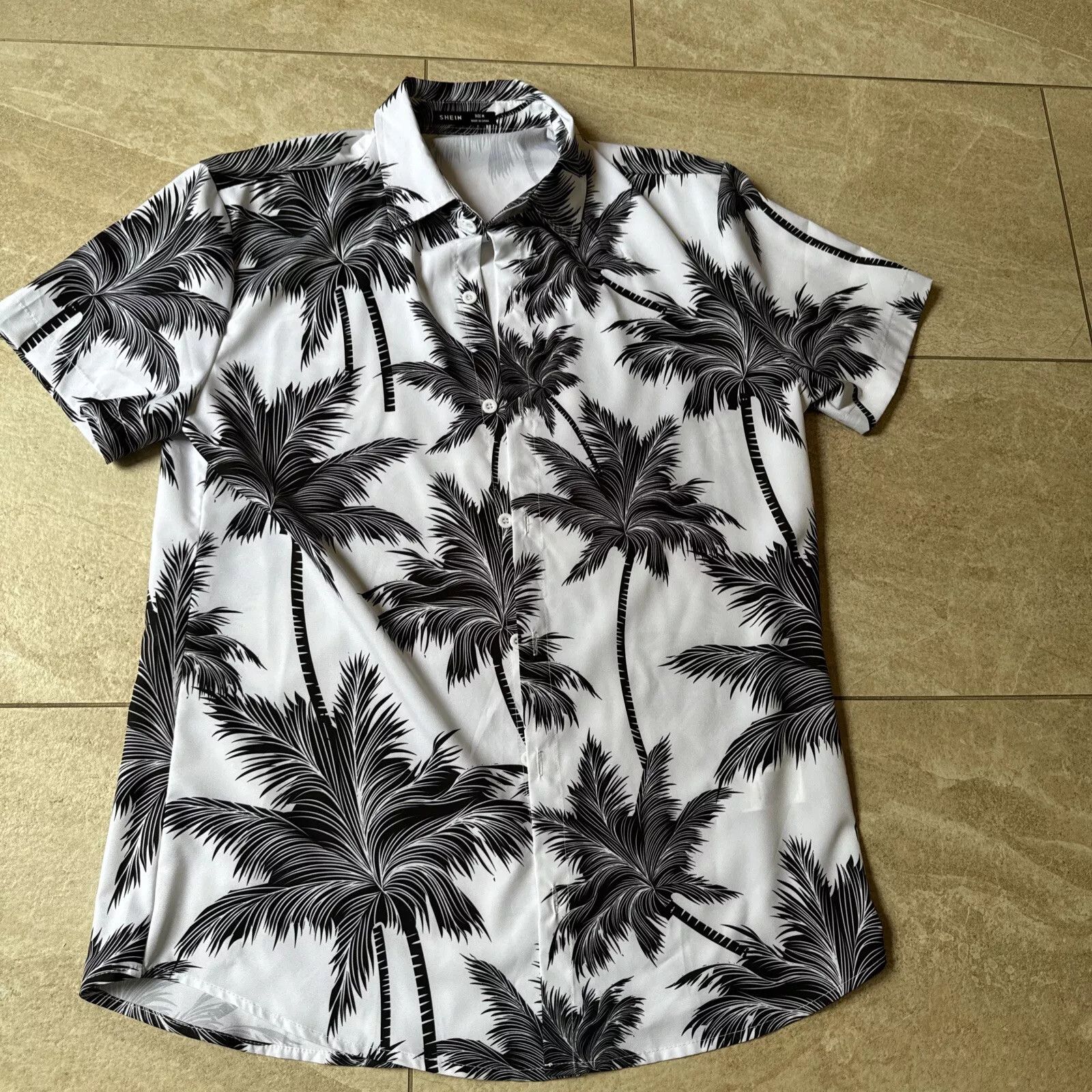 Shein Shein men's Hawaiian short sleeve shirt NEW Size US M / EU 48-50 / 2 - 1 Thumbnail