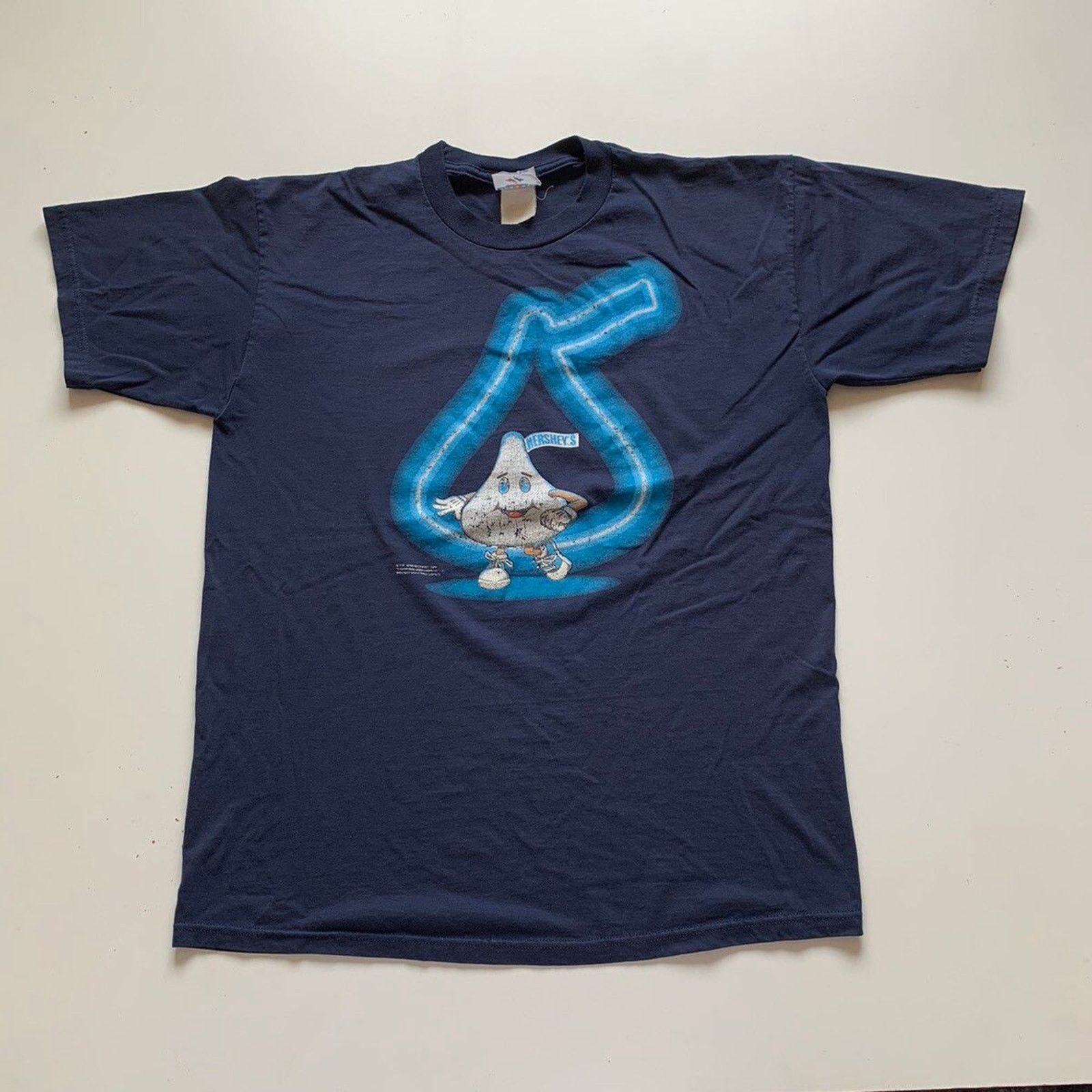 Jerzees × Vintage Vintage 90s Hershey’s Kisses Chocolate Promo T Shirt Large Size US L / EU 52-54 / 3 - 1 Thumbnail