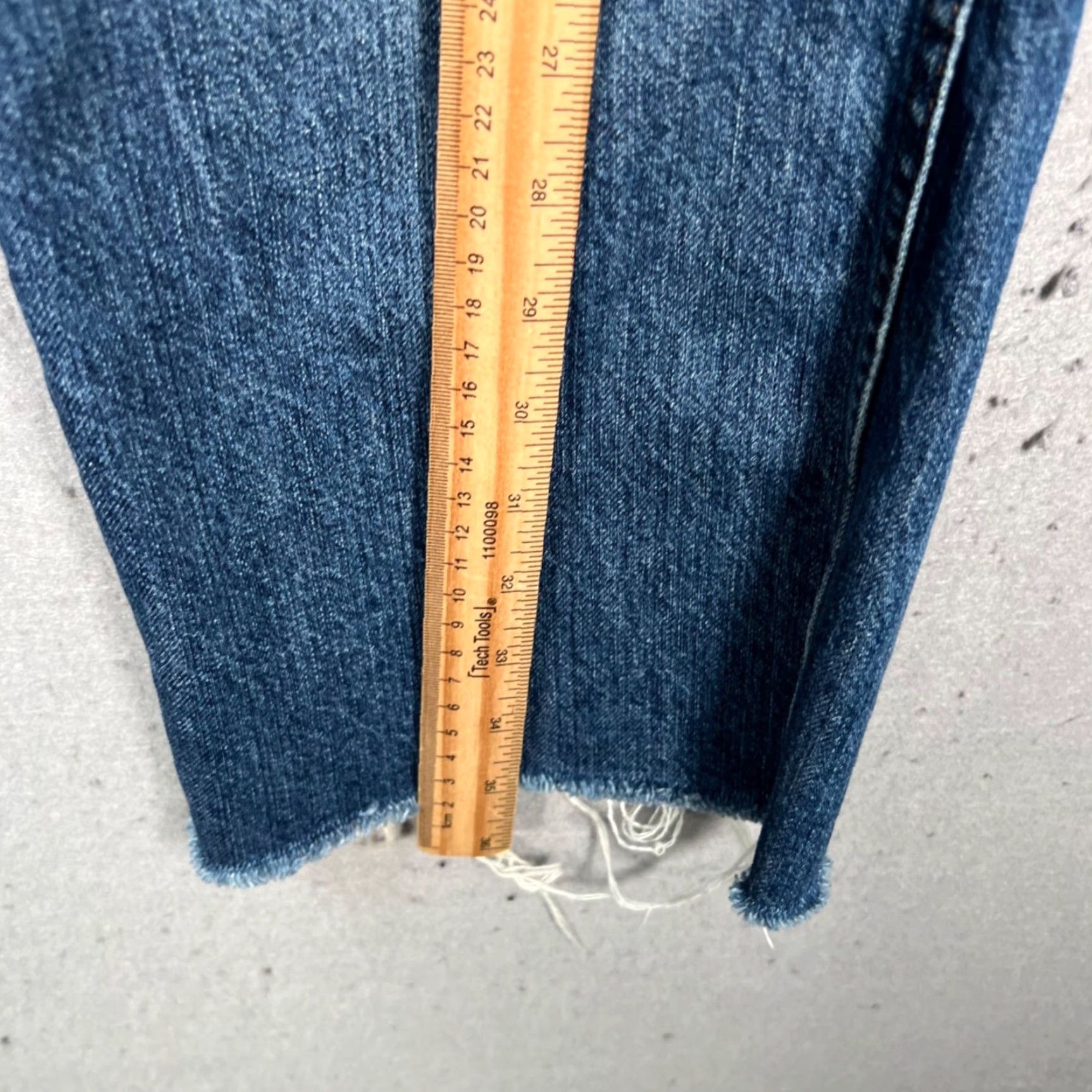 Madewell Madewell Jeans Cropped Denim 31 High-Rise Rigid Demi-Boot Distressed Blue Womens Jeans Size 24" / US 00 / IT 34 - 7 Thumbnail