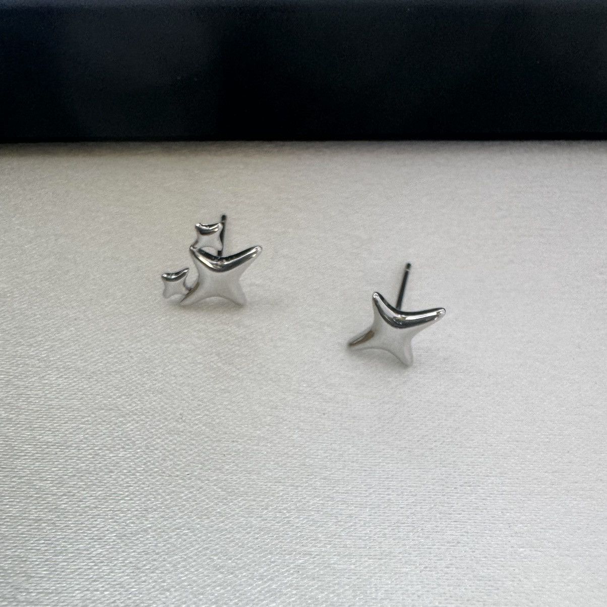 Designer Asymmetry Four-pointed Star Stud Earrings for Women Men Size ONE SIZE - 4 Thumbnail