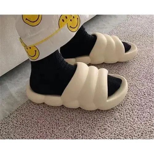 VIBE Puffer Cloudy Sandal Slides Size US 8 / EU 41 - 6 Thumbnail