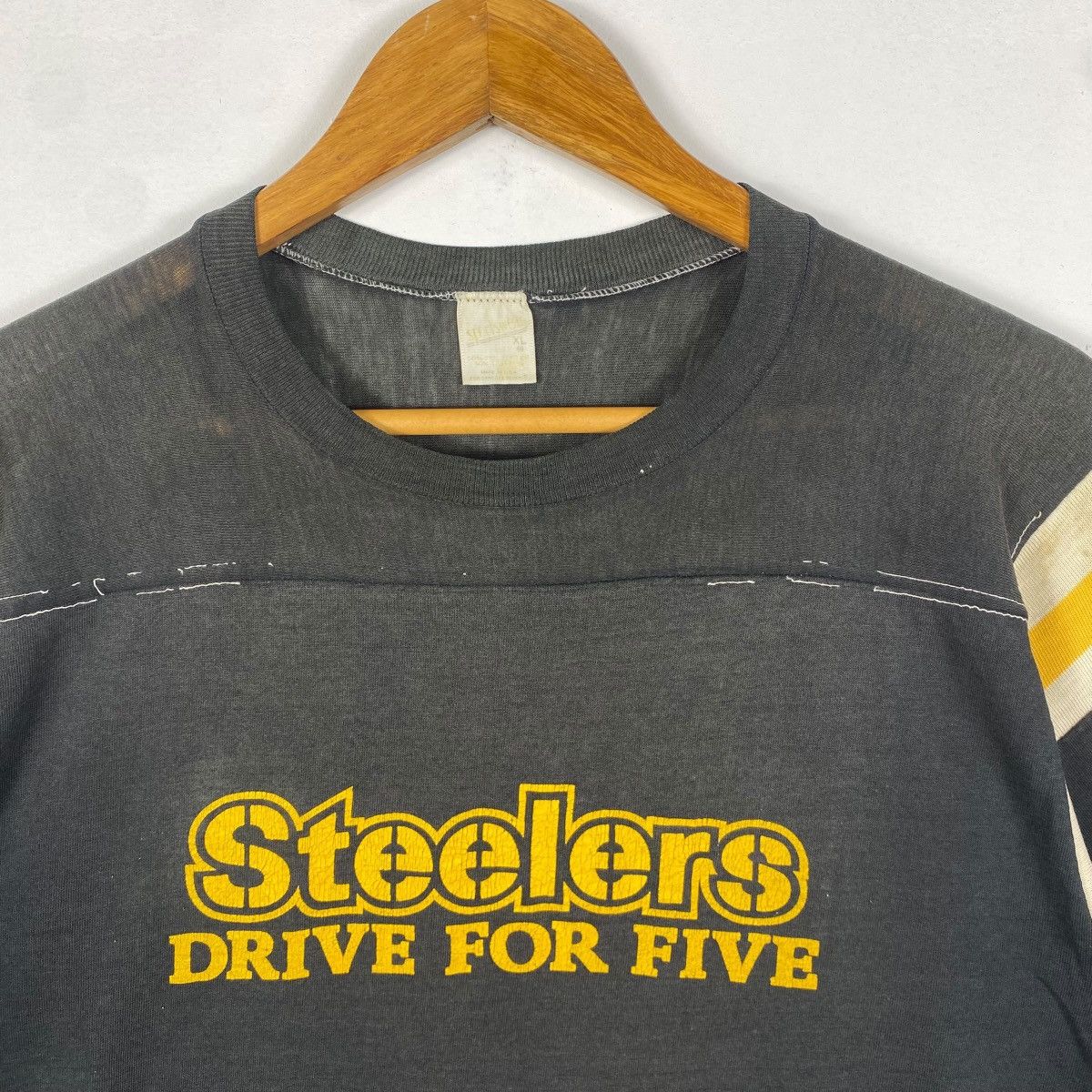 NFL Vintage 80s PITTSBURGH STEELERS American Nfl Tee Shirt Size US M / EU 48-50 / 2 - 2 Thumbnail
