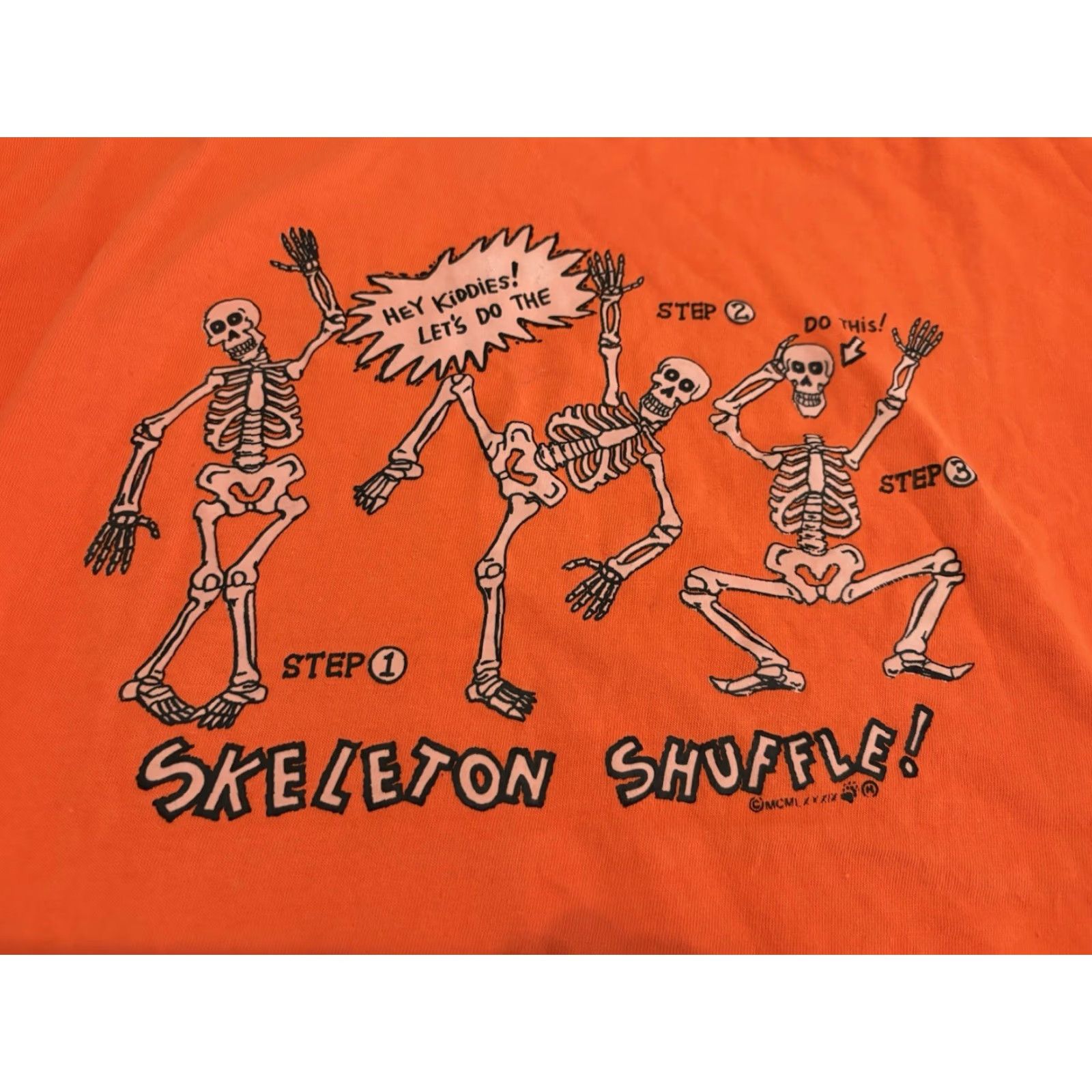 Vintage VINTAGE Diamond Star Shirt Halloween USA Large Orange Crew Neck Short Sleeve Men T-Shirt Size US L / EU 52-54 / 3 - 3 Thumbnail