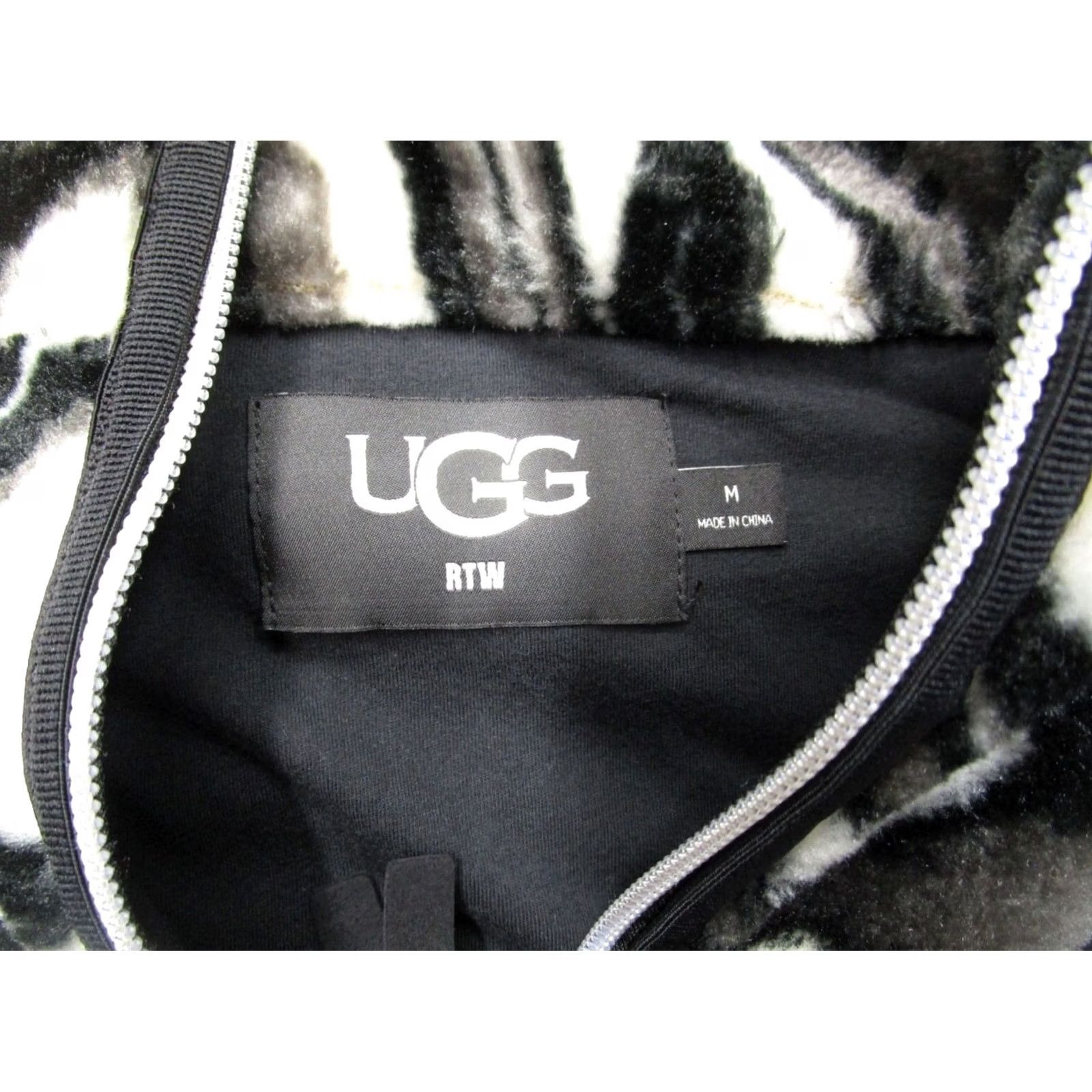 Ugg UGG Australia Jacket Women M Black Geometric Quilted Full Zip Pockets Insulated Winter Style: Classic Outdoor Preppy Size M / US 6-8 / IT 42-44 - 8 Thumbnail