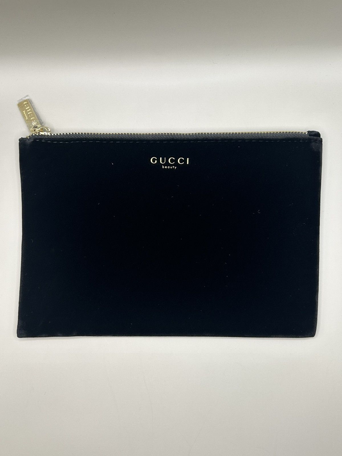 Gucci Gucci Beauty Velvet Black Makeup Pouch Size ONE SIZE - 1 Thumbnail