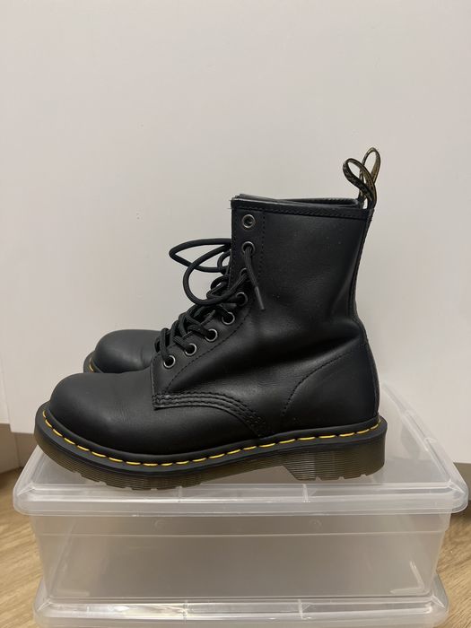 Dr martens outlet 1460 slip resistant