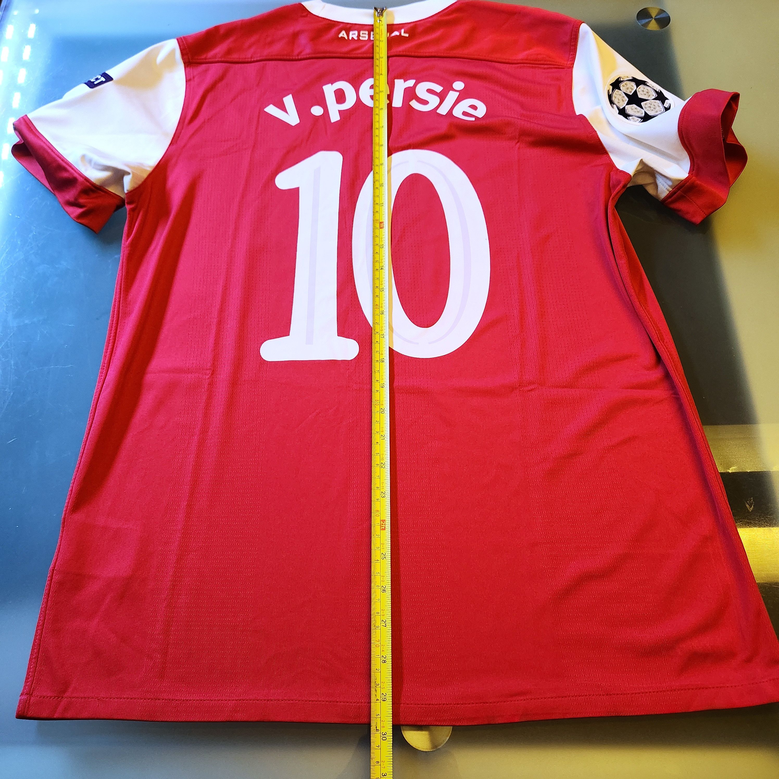 Nike Authentic Retro Arsenal van PERSIE 2010-2011 Home Jersey Size US L / EU 52-54 / 3 - 14 Thumbnail