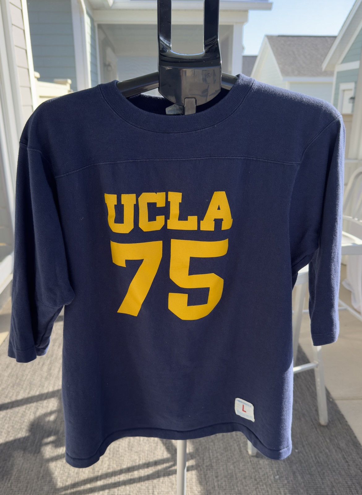 Champion Champion Japan UCLA 1/3 Sleeve Tee Size US L / EU 52-54 / 3 - 1 Thumbnail