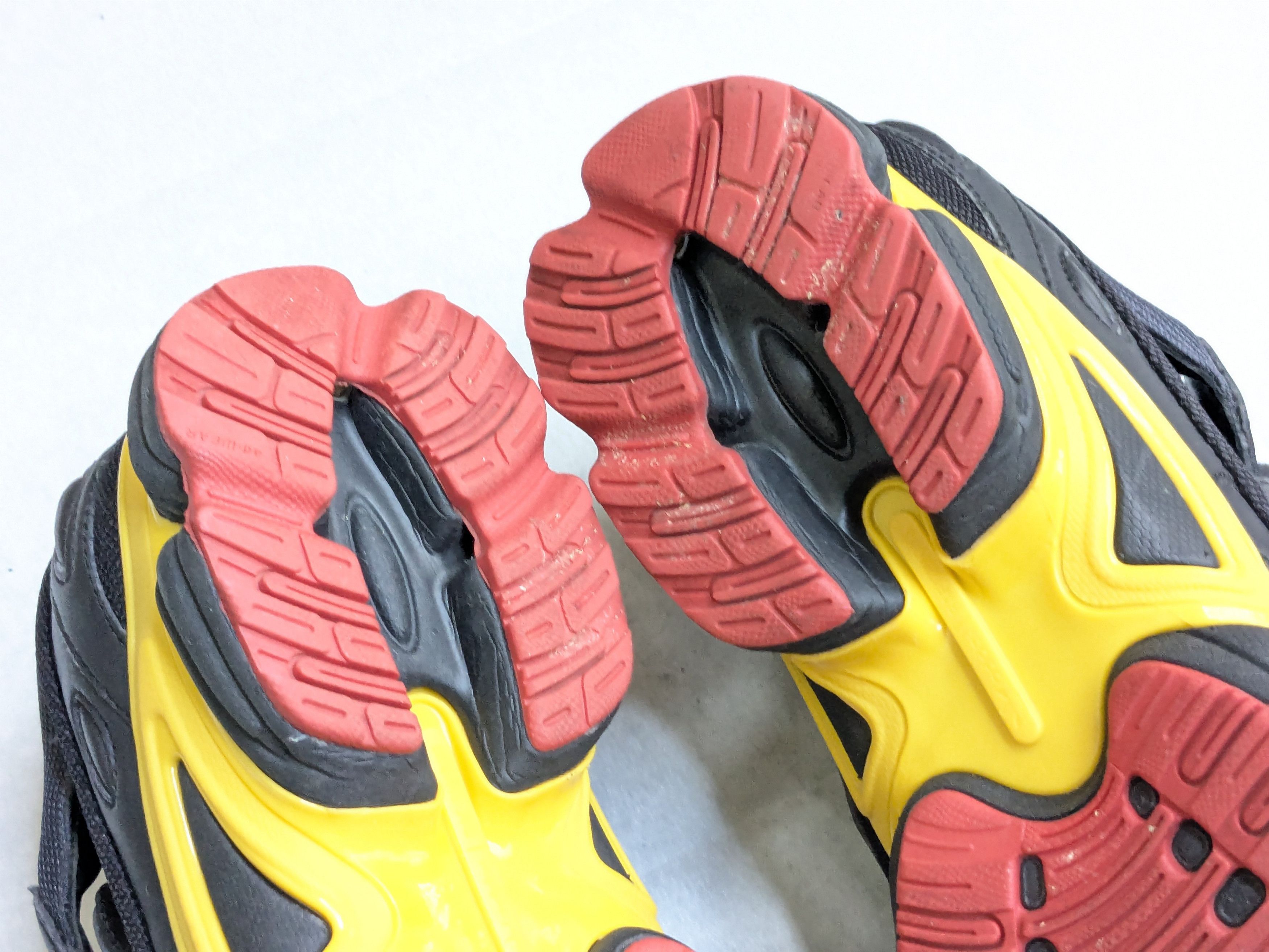 Raf Simons Adidas x Raf Simons OZWEEGO REPLICANT BELGIUM F34234 11 Size US 11 / EU 44 - 15 Thumbnail