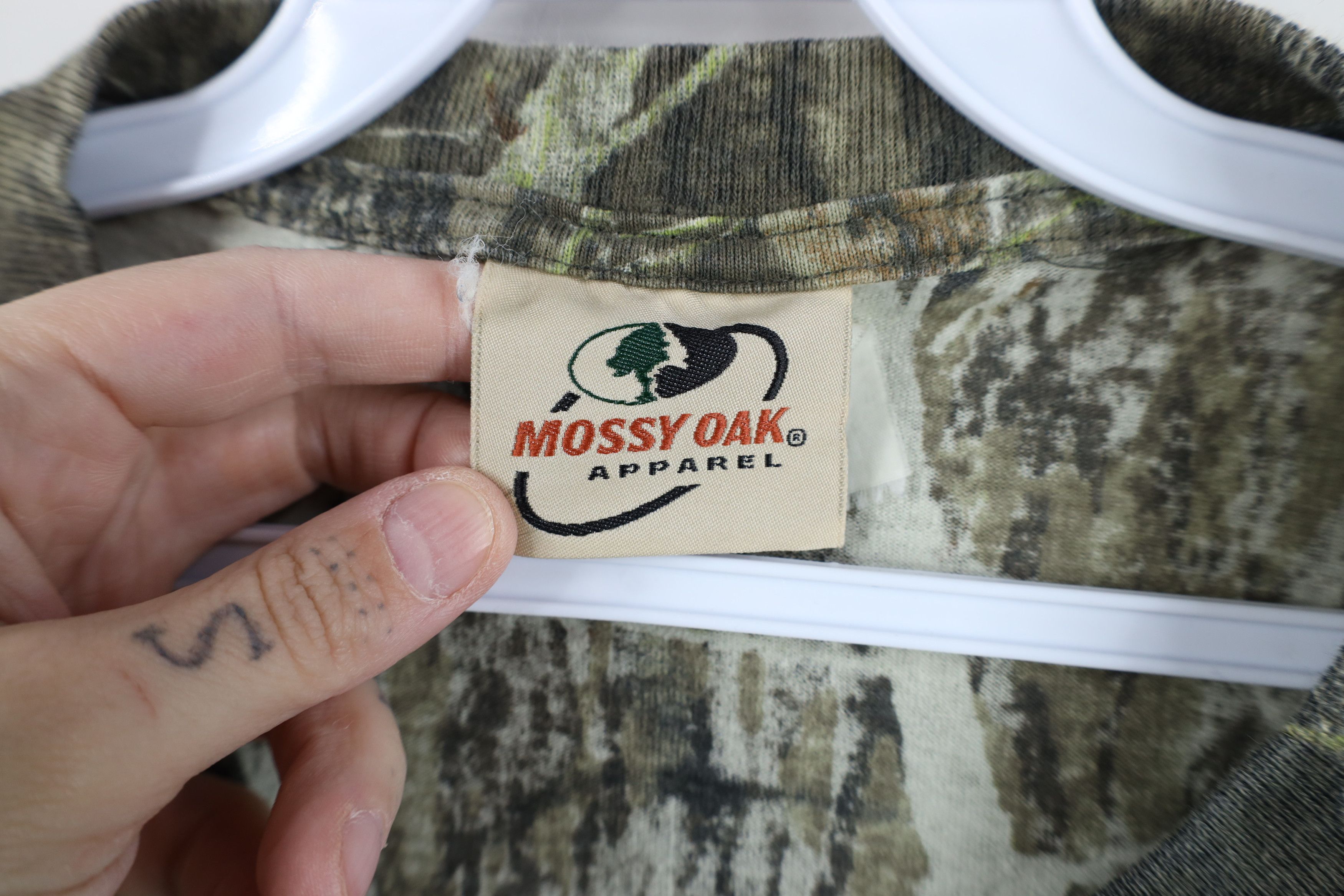 Mossy Oaks Vintage 90s Mossy Oak Camouflage Short Sleeve Pocket T-Shirt Size US XXL / EU 58 / 5 - 7 Thumbnail