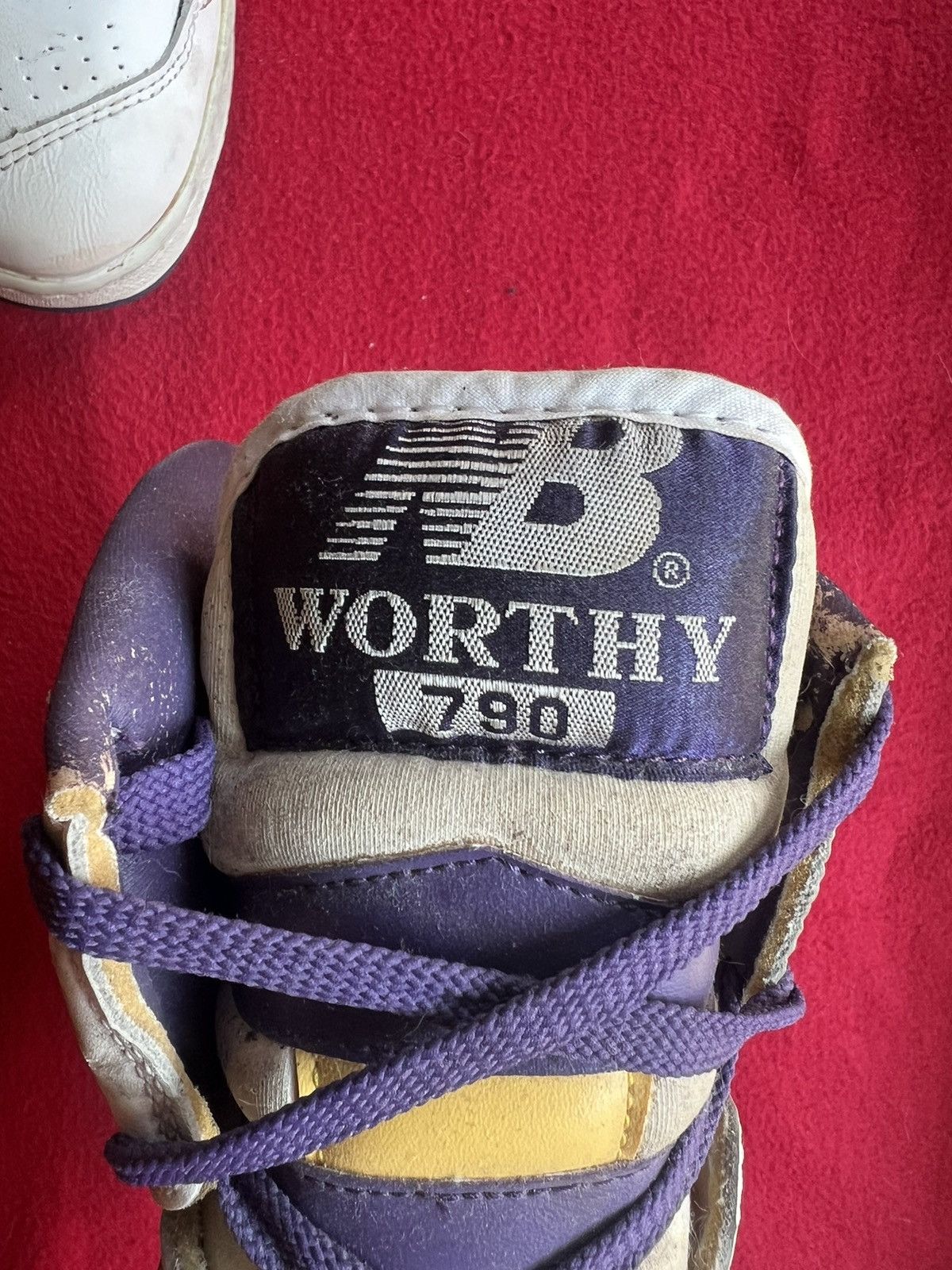 NBA × New Balance × Vintage 1988 New Balance James Worthy 790 Lakers vintage OG sneakers Size US 7.5 / EU 40-41 - 8 Thumbnail