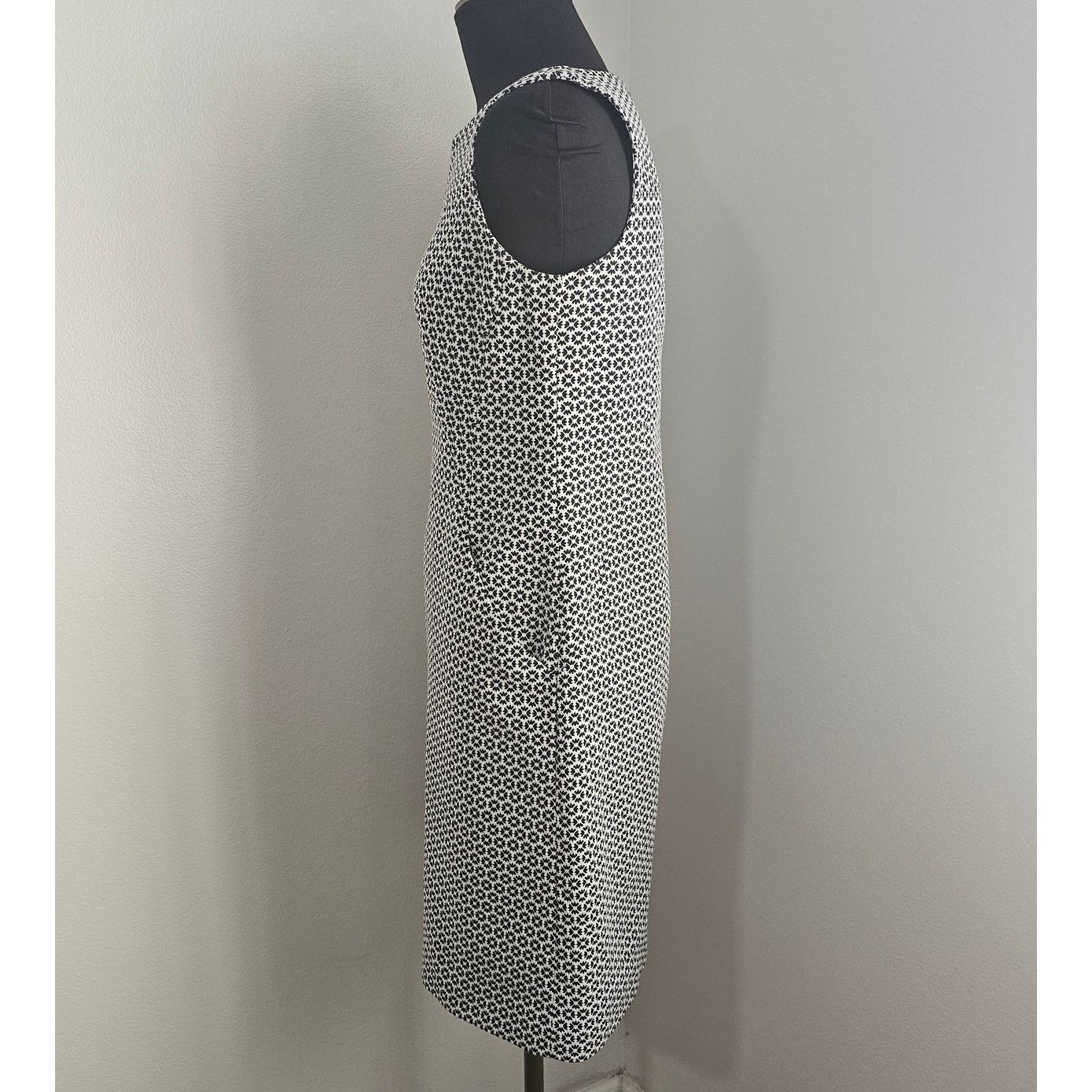 Brooks Brothers EUC Brooks Brothers Black/White Cotton Blend Shift Dress 4 Size S / US 4 / IT 40 - 2 Thumbnail