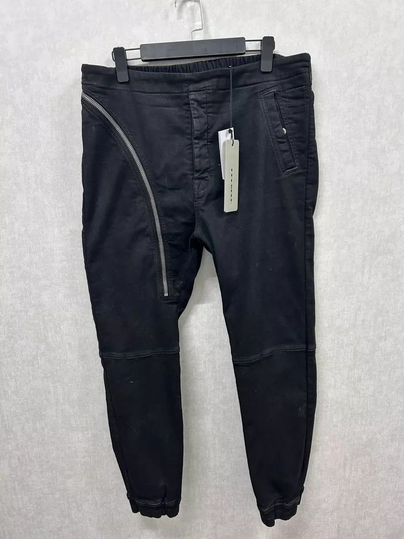 Rick Owens Rick Owens size xl Black Machete Diagonal Zip Jeans Size US 28 / EU 44 - 1 Thumbnail