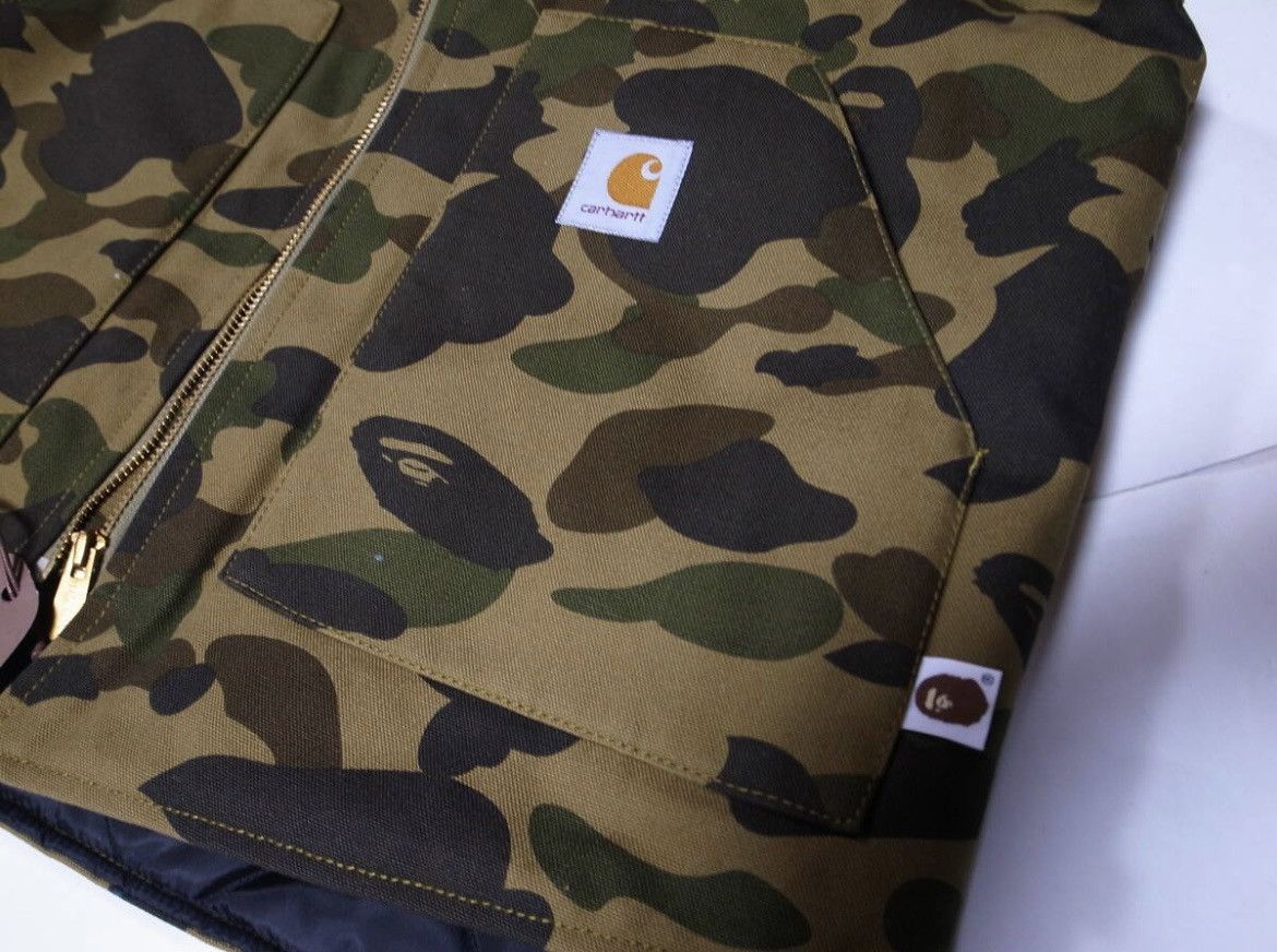 Bape VERY RARE OG 2006 A BATHING APE X CARHARTT GREEN CAMO VEST Size US M / EU 48-50 / 2 - 5 Thumbnail
