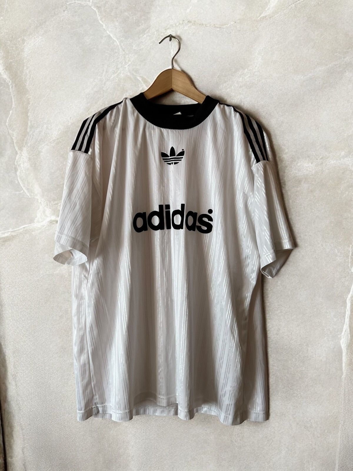 Adidas × Vintage Adidas 90s Vintage Velour Logo striped Jersey tee T shirt Size US XL / EU 56 / 4 - 1 Thumbnail