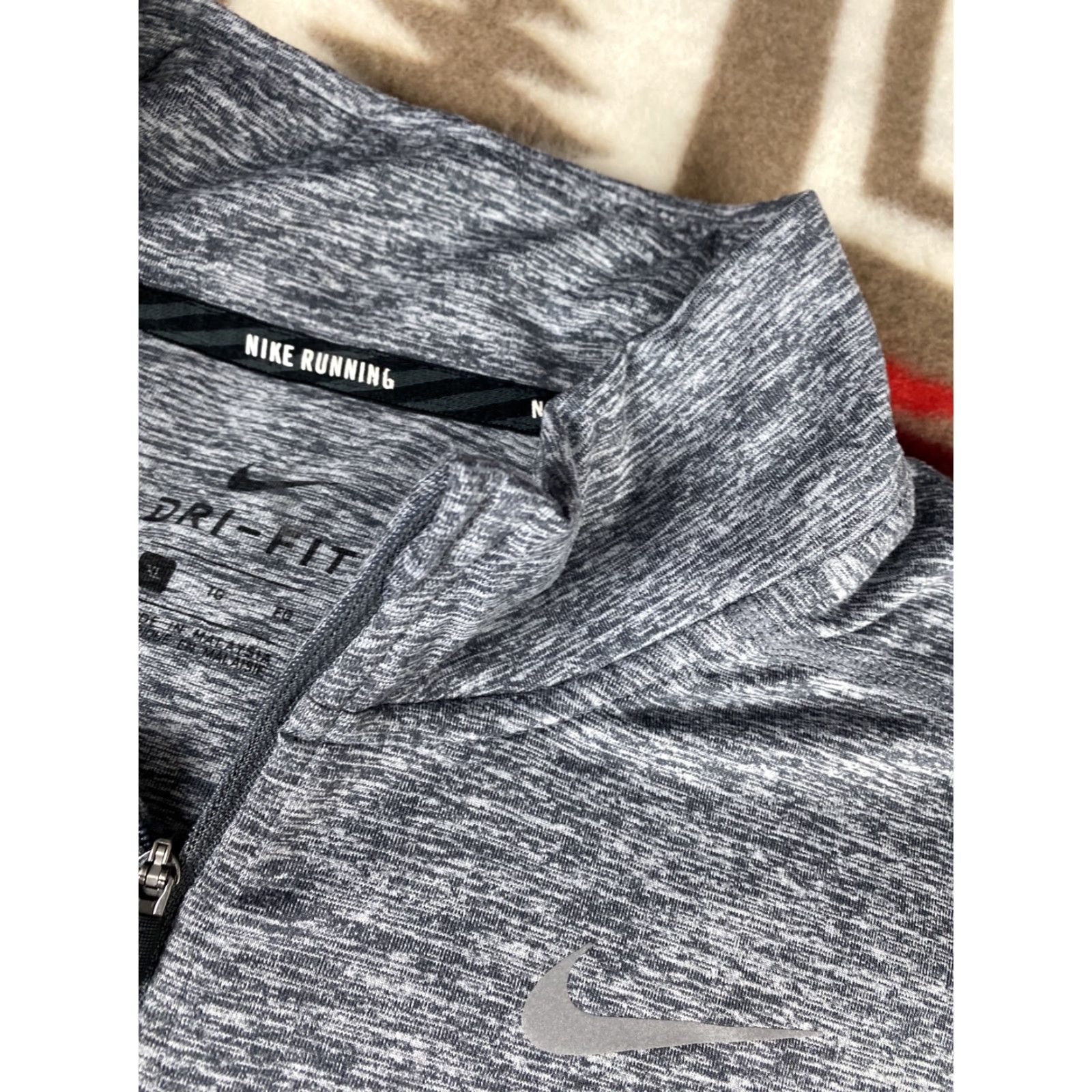 Nike Nike Dri Fit Running 1/4 Zip Long Sleeve Heather Gray Shirt Mens XL Size US XL / EU 56 / 4 - 3 Thumbnail