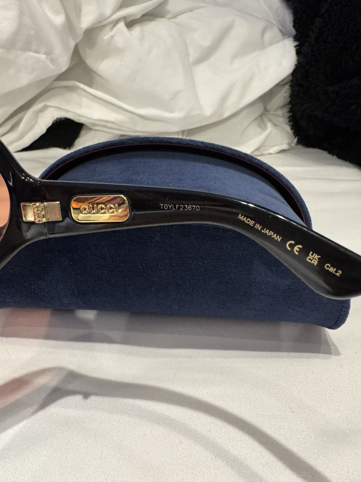 Gucci Gucci Black Oval Sunglasses Size ONE SIZE - 6 Thumbnail