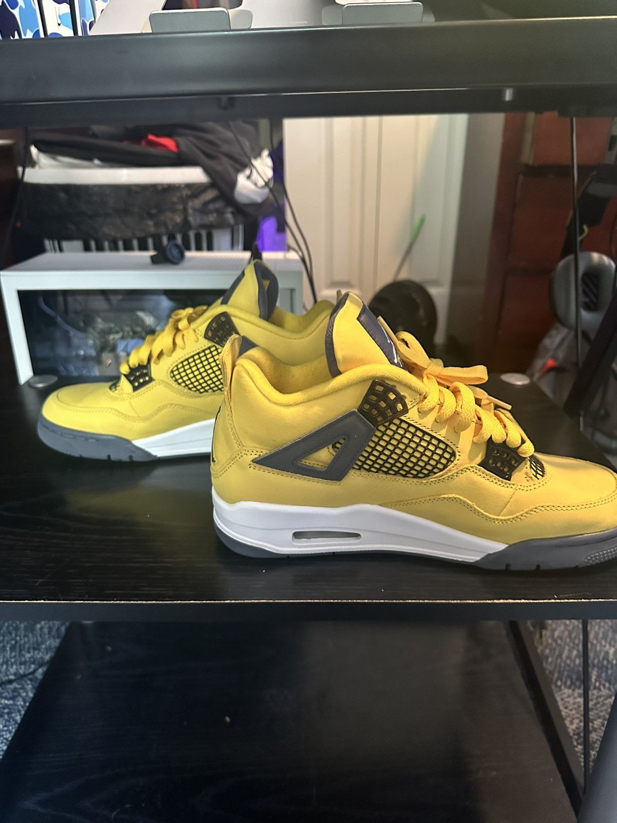 Jordan Brand Jordan 4 mid lighting Size US 9 / EU 42 - 4 Thumbnail