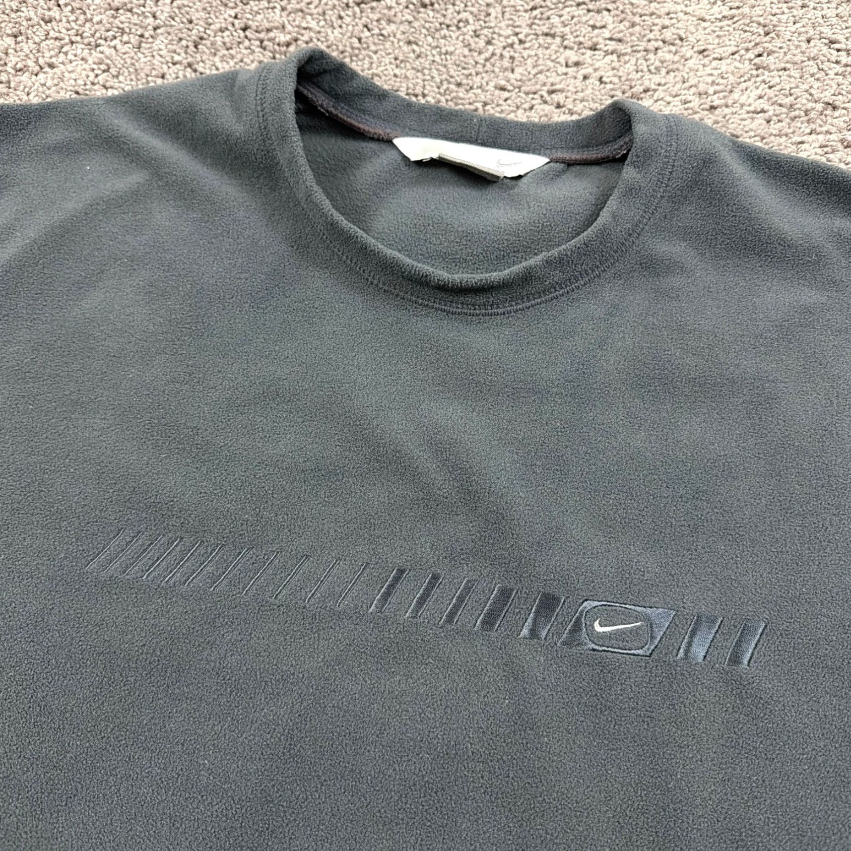 Nike Nike Sweater Mens XL Gray Fleece Crewneck Pullover Long Sleeve Swoosh Size US XL / EU 56 / 4 - 2 Thumbnail