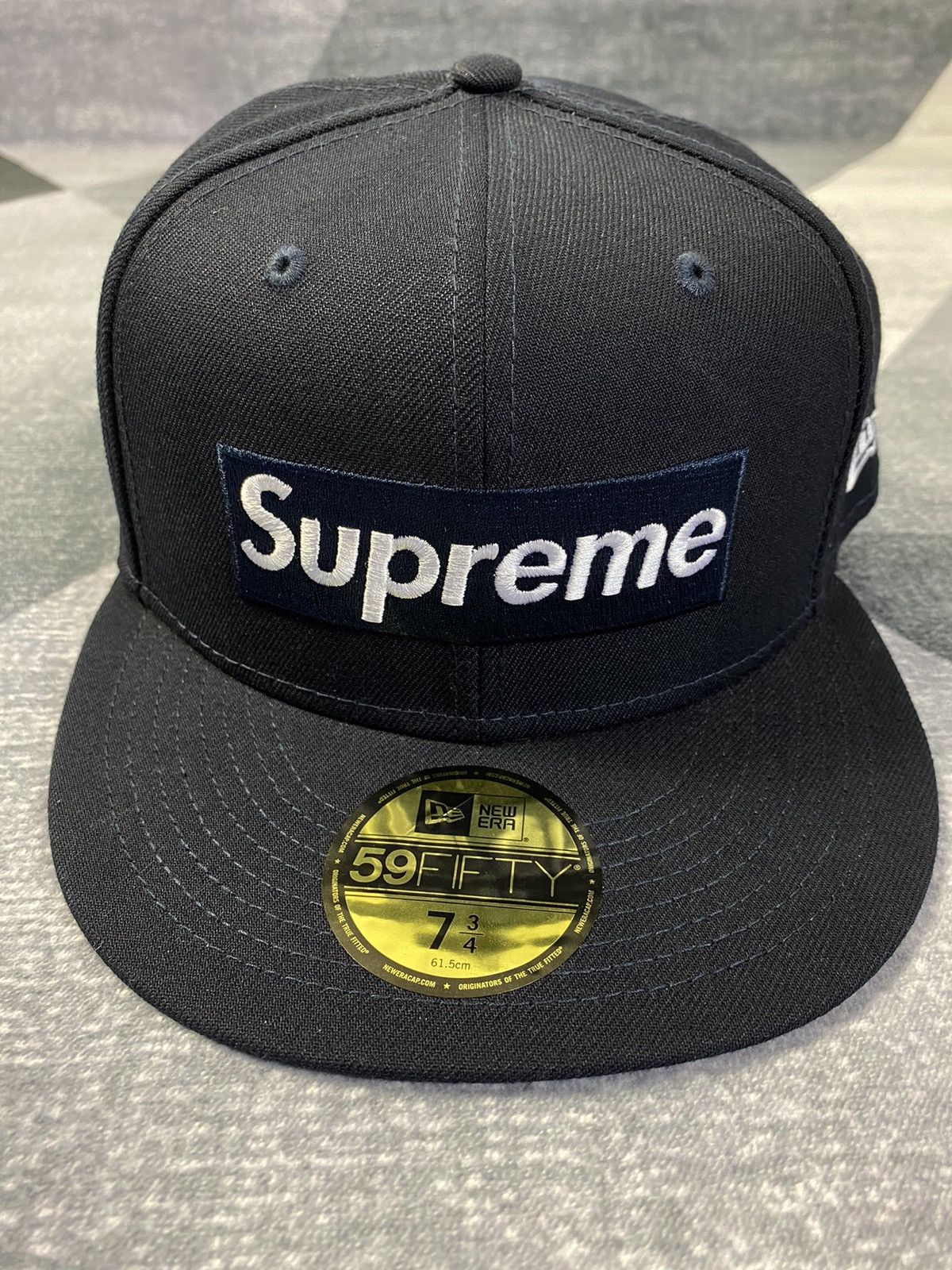 New Era × Supreme Supreme No Comp Box Logo New Era 7 5/8