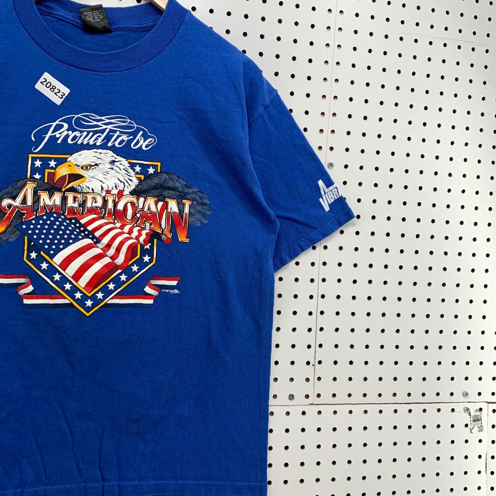 Vintage VINTAGE Classic Platinum Proud To Be American T-Shirt Blue Eagle Flag Short Sleeve Adult L USA Men's Size US L / EU 52-54 / 3 - 4 Thumbnail