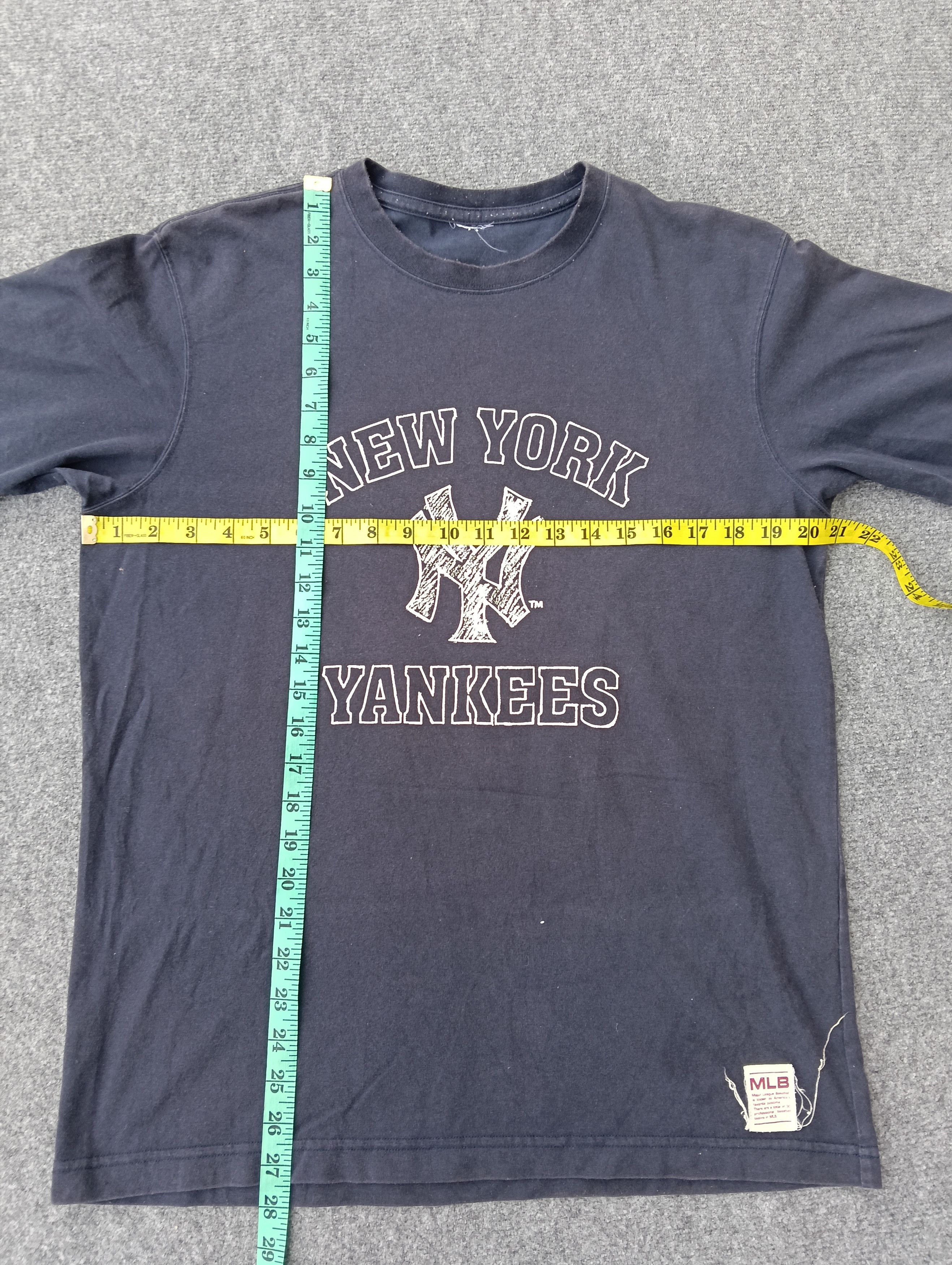 MLB × New York Yankees VINTAGE MLB NEW YORK YANKEES. Size US M / EU 48-50 / 2 - 7 Thumbnail