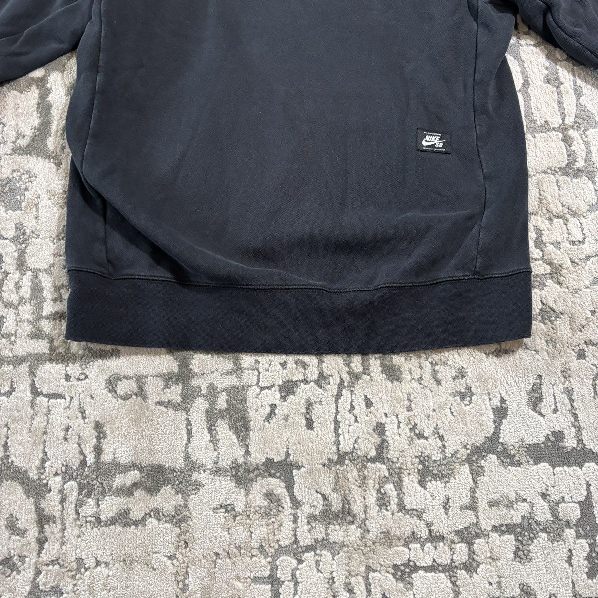 Nike Nike Hoodie Mens Black Pink Swoosh Sweatshirt Size Small Size US S / EU 44-46 / 1 - 7 Thumbnail