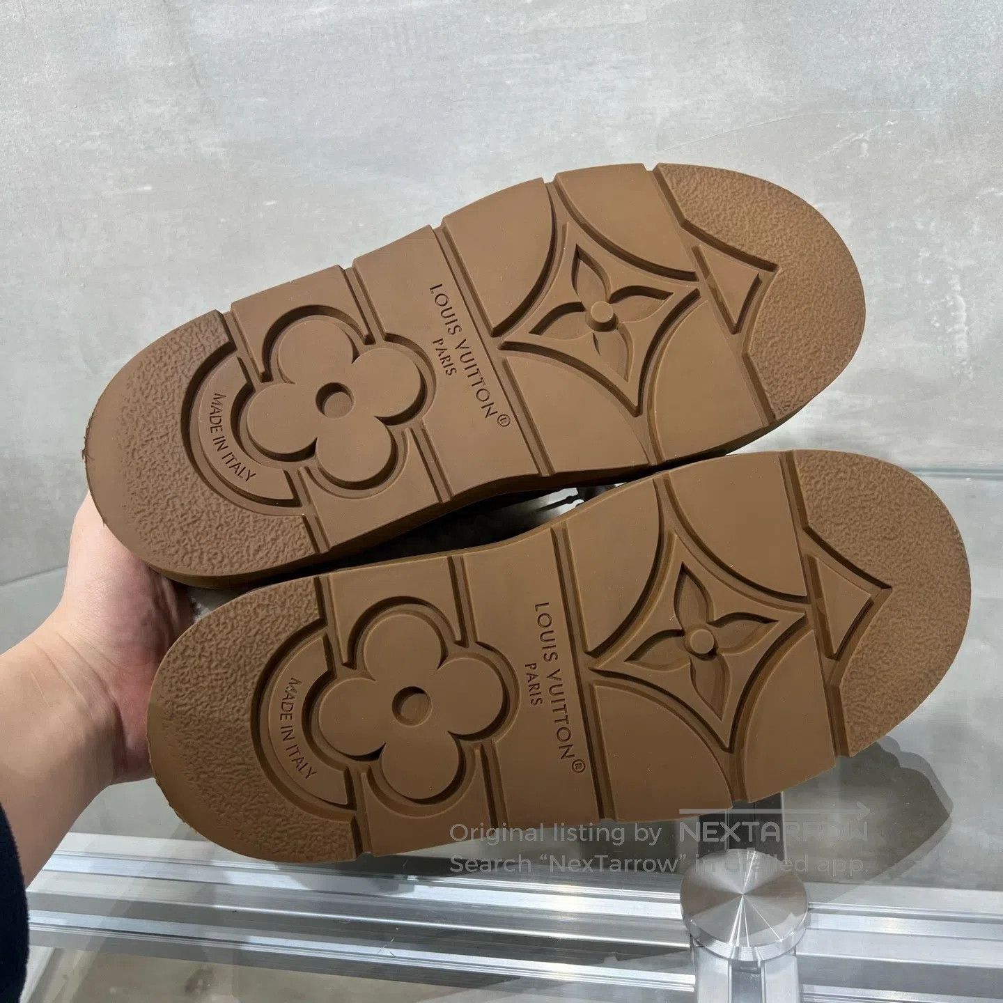 Louis Vuitton Louis Vuitton SKI SS26 Cortina Round-Toe Thick-Soled Slip Size US 7.5 / IT 37.5 - 7 Thumbnail